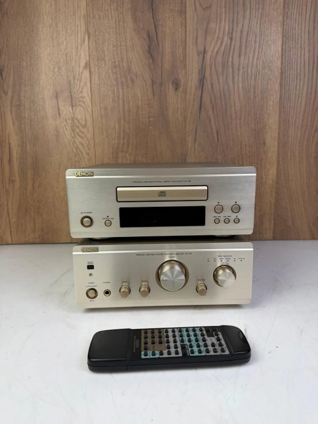 Denon - UPA-F88 Solid State Amplifier, UCD-F88 CD Player - Hi-fi set