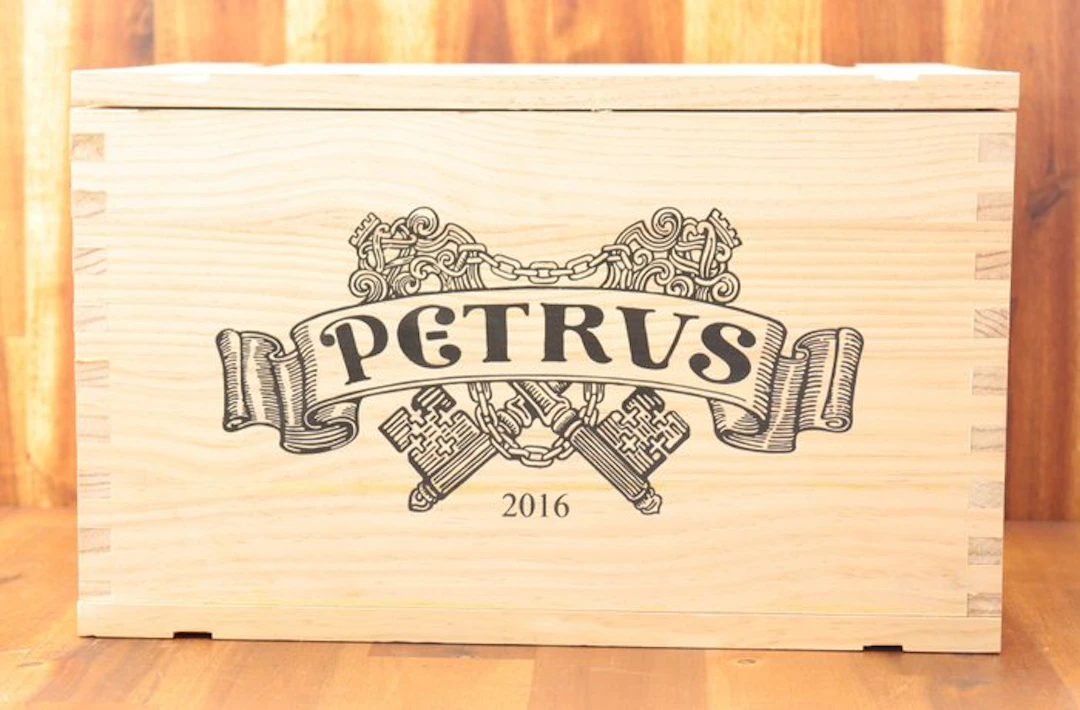 2016 Petrus - Pomerol - 6 Bottles (0.75L)