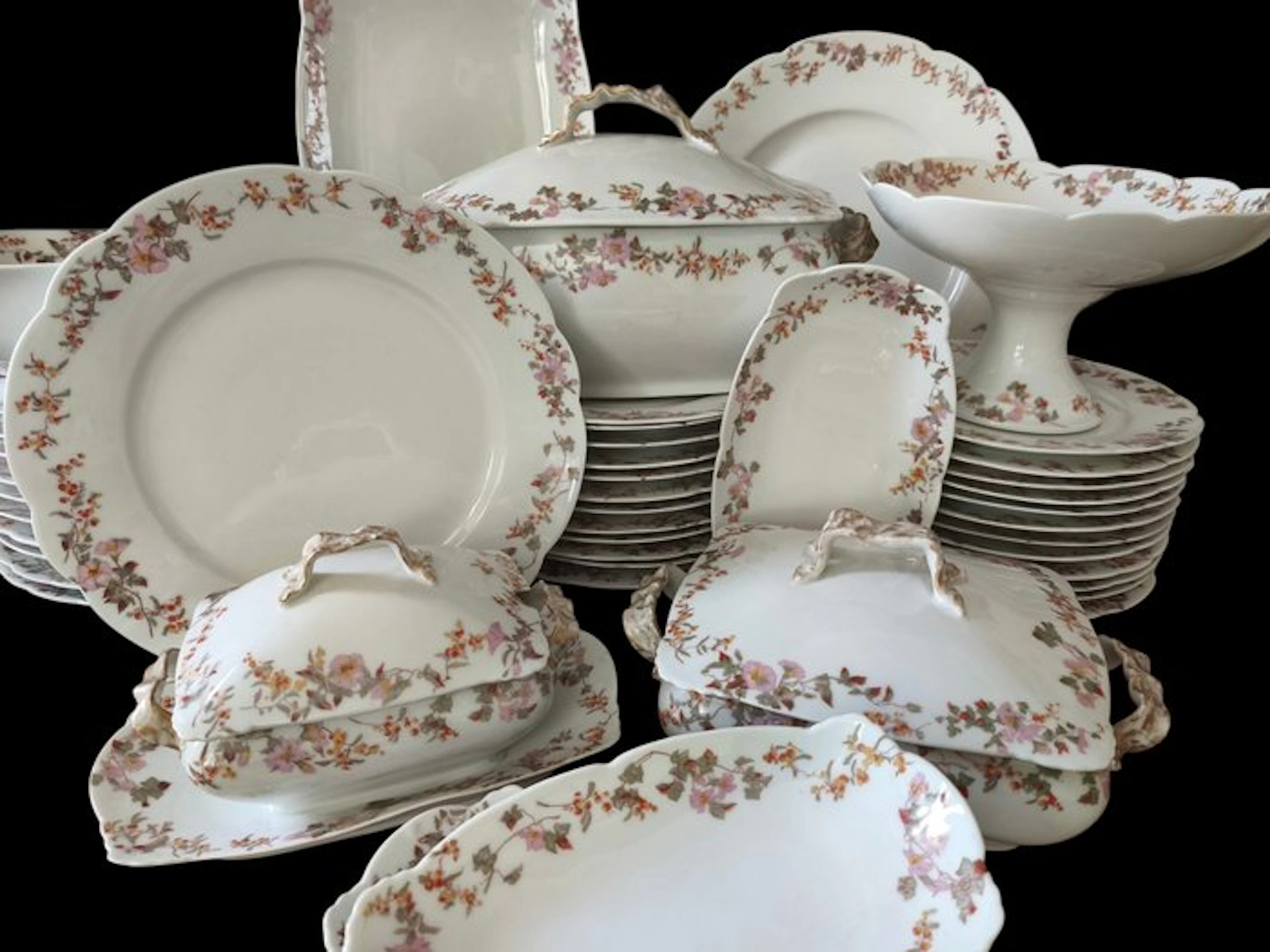 Jean Pouyat Limoges - Table service for 12 (46) - Porcelain
