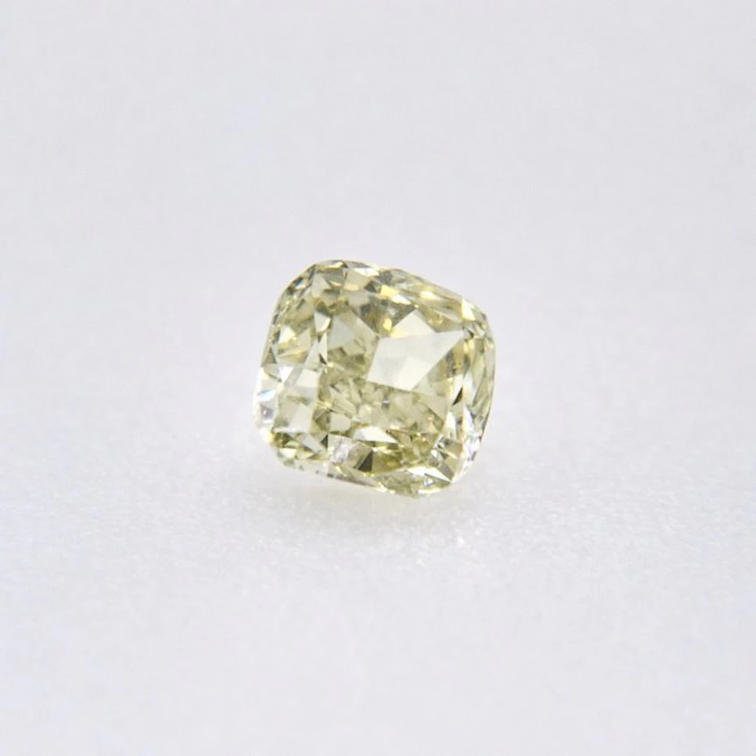 1 pcs Diamond (Natural coloured) - 1.55 ct - Cushion...