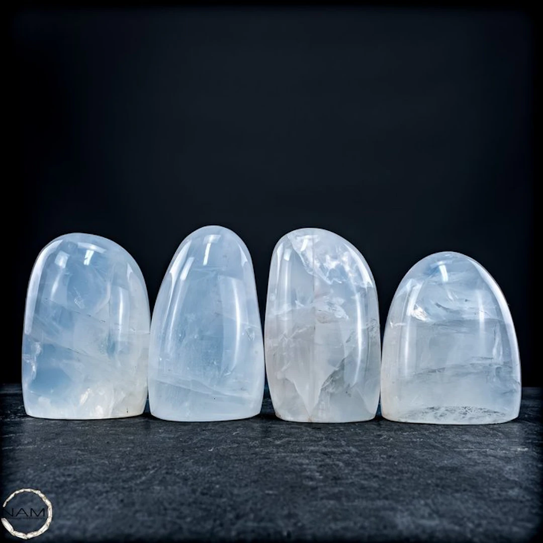 Lemurian Quartz – 4 fascinating freeforms with natural texture