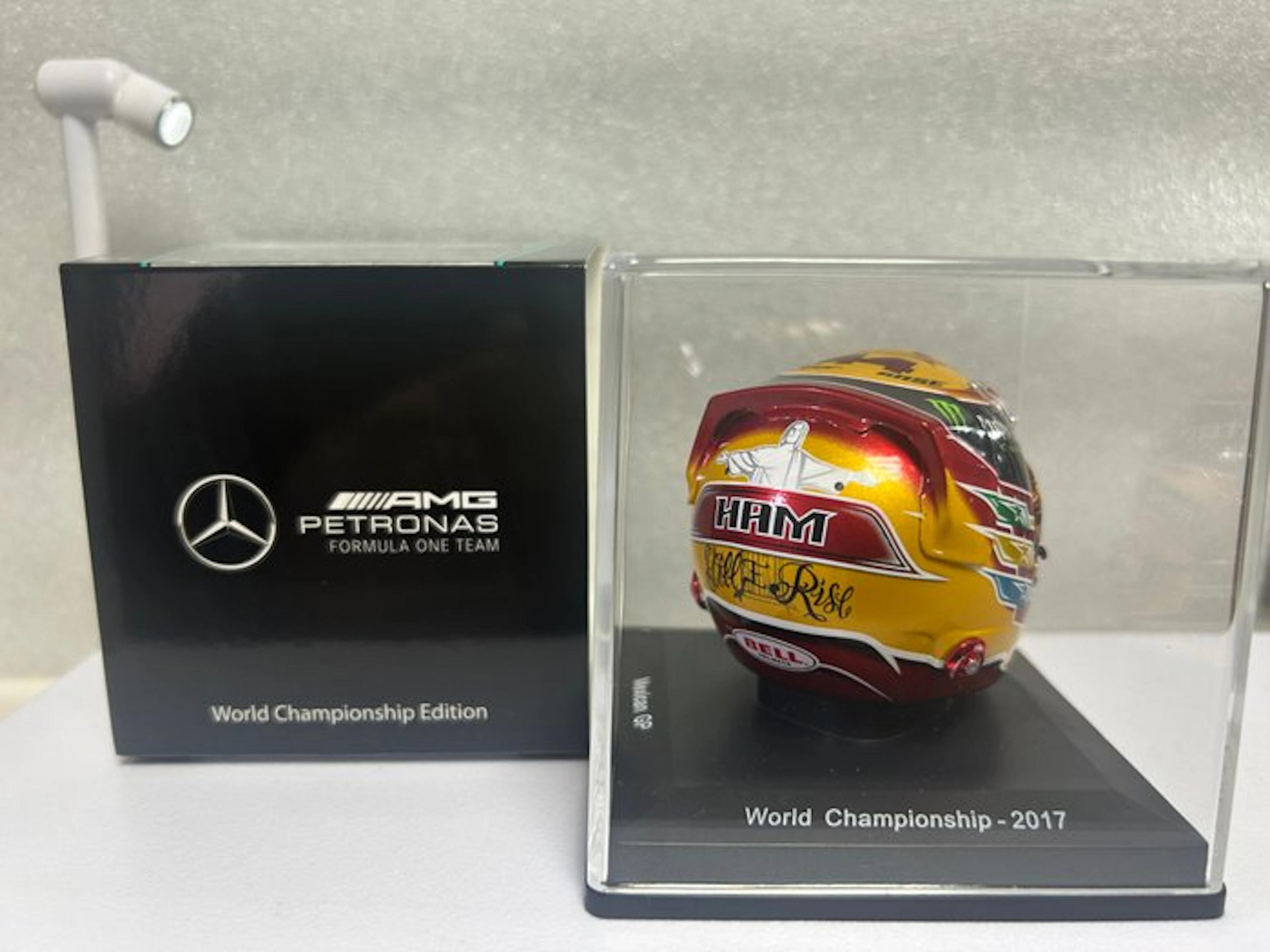 Spark 1:50 - Model car - Rare! Lewis Hamilton Mercedes...