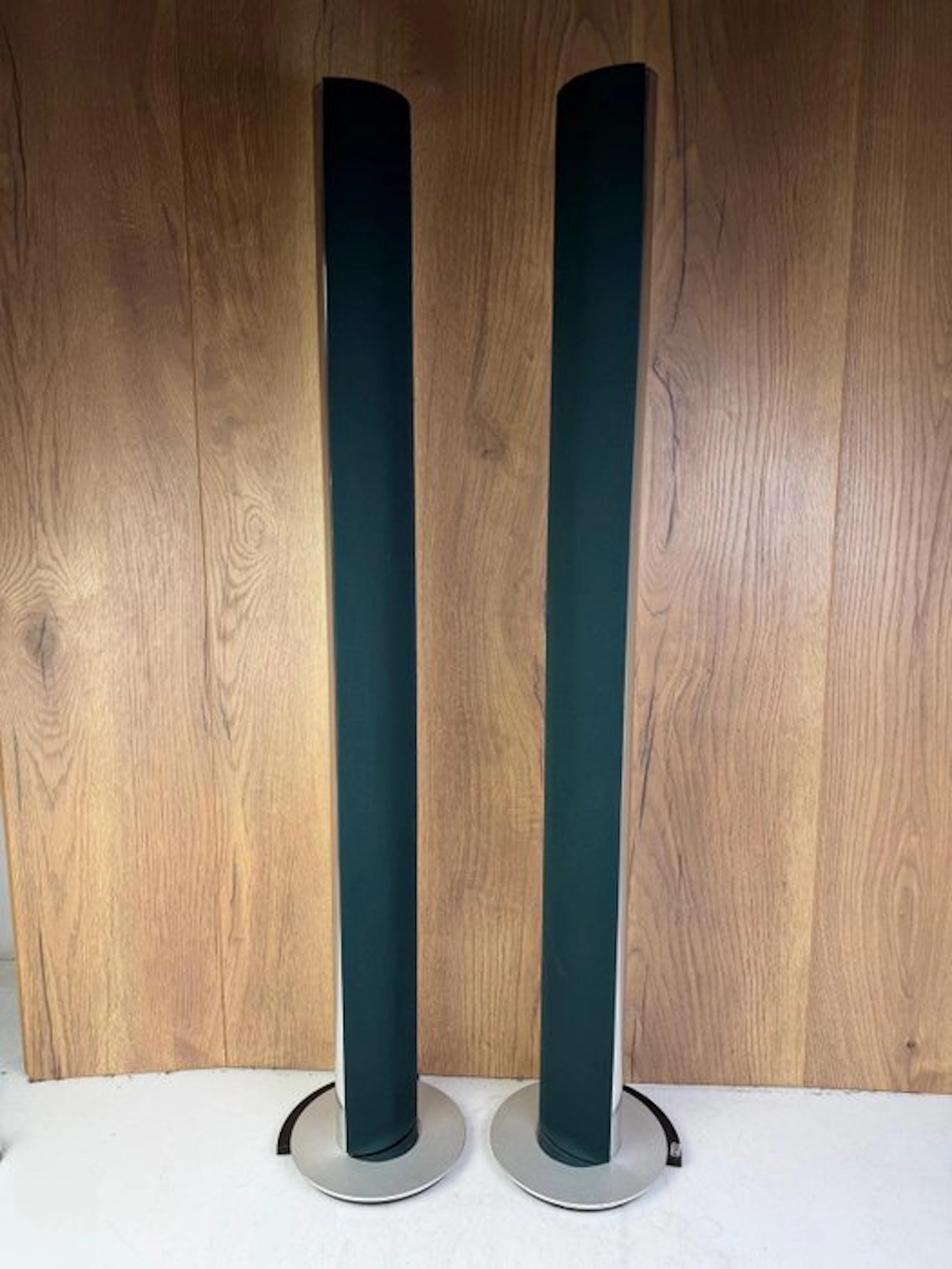 Bang & Olufsen - Beolab 6000 / 2-Way Column Active Speaker set