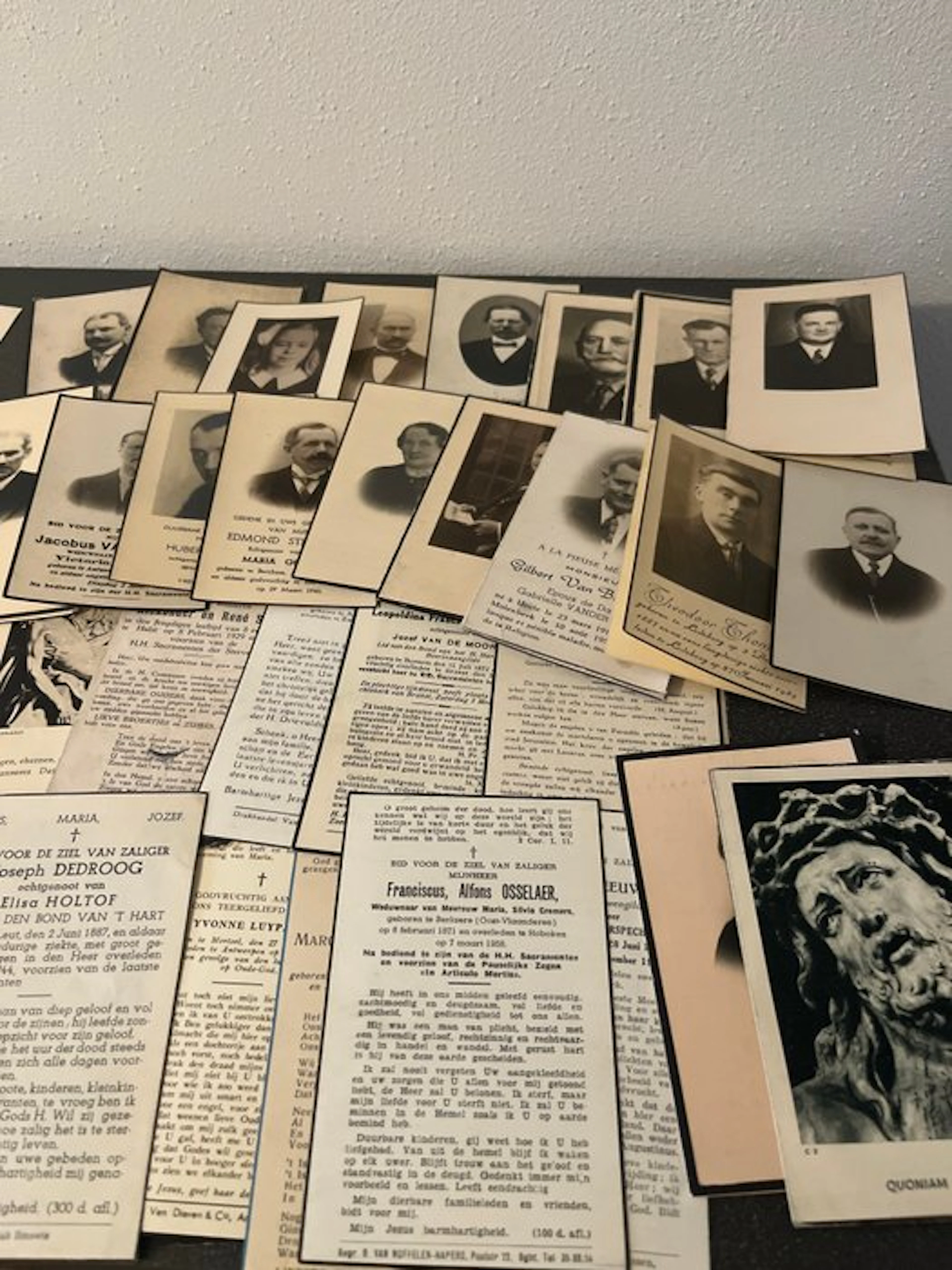 Collection of 120 old Belgian prayer cards (120) - Paper - 1900-1910