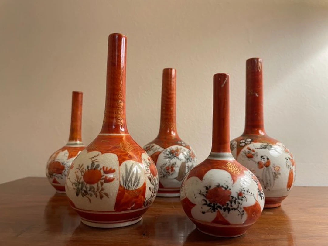 Bottle vase (5) - Ceramic - Japanese Kutani vases