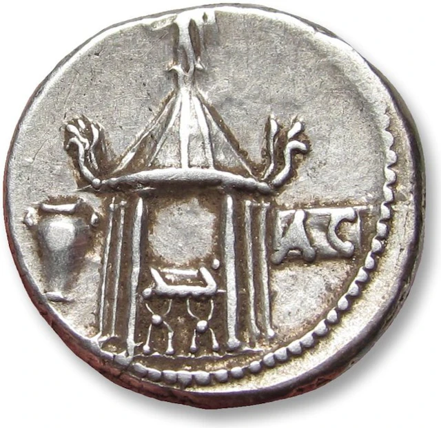 Roman Republic Denarius Q. Cassius Longinus, Rome mint 55 B.C.