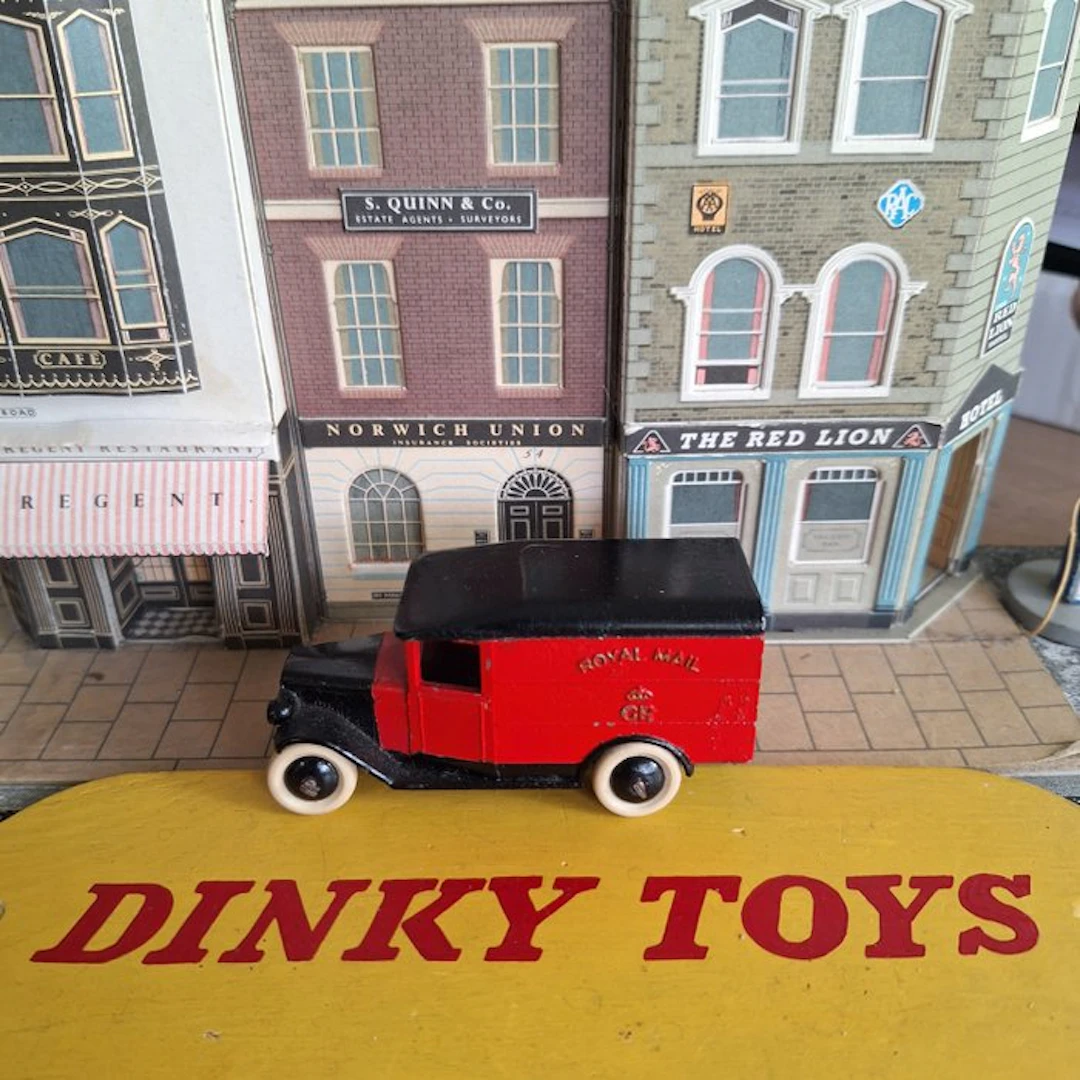 Dinky Toys 1:43 - Model car - Dinky Toys - Post Wagon