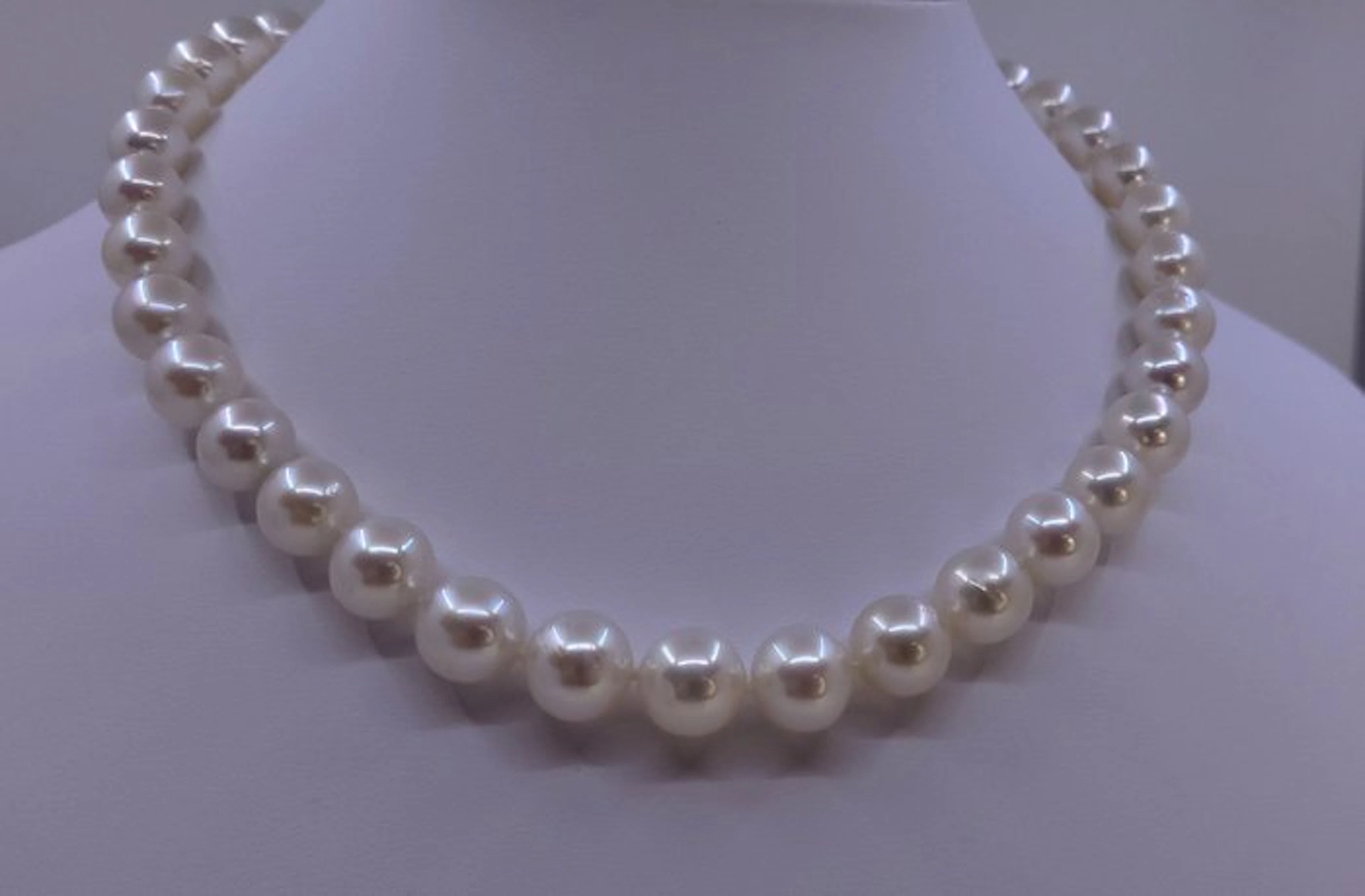 Necklace PSL Certified Round Australian South Sea Pearls - 10.0x12.1mm