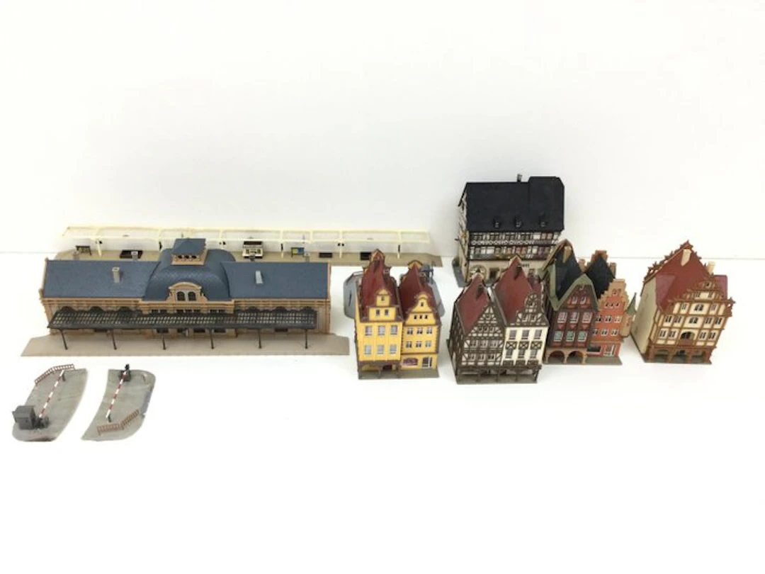 Faller, Vollmer N - Model train buildings (11) - Beautiful