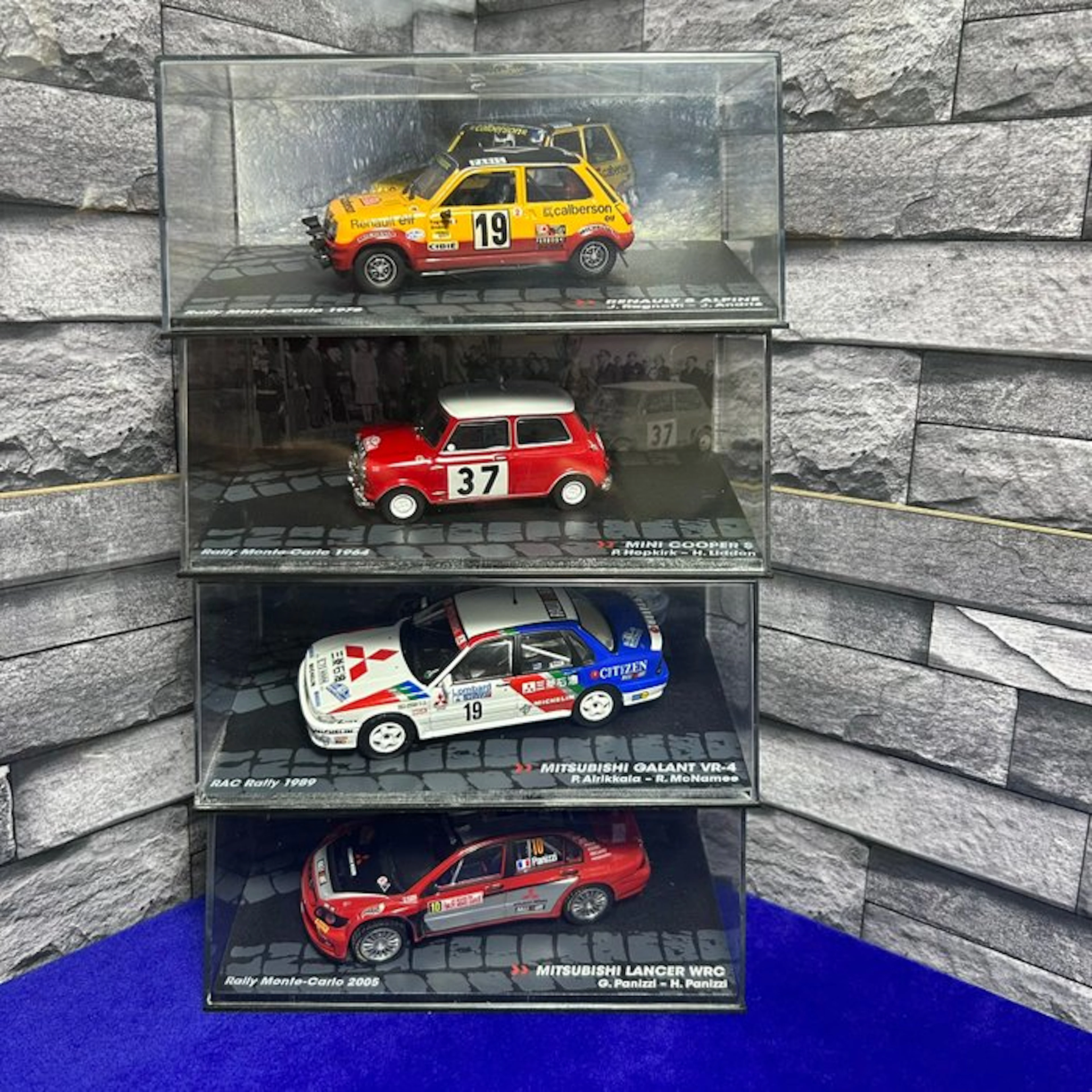 Altaya 1:43 - Model race car (4) - Lotto 4 modellini in...