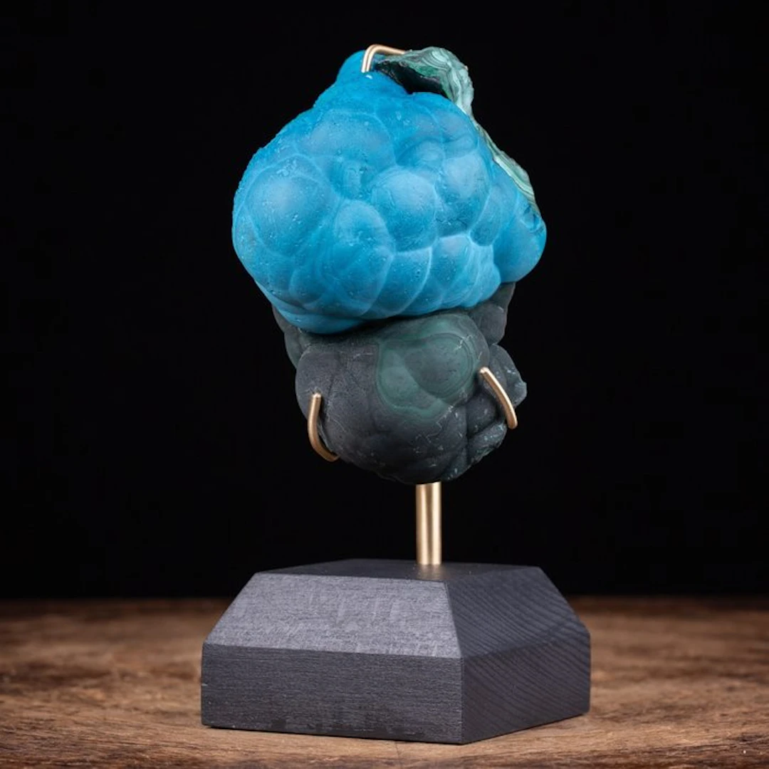 Really Rare Mineral Formation - Botryoidal Malachite and...