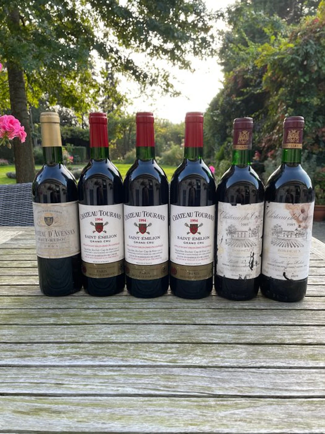 1994 x 3 Châteaux Tourans 1985 x 2 Château de Tuquets...
