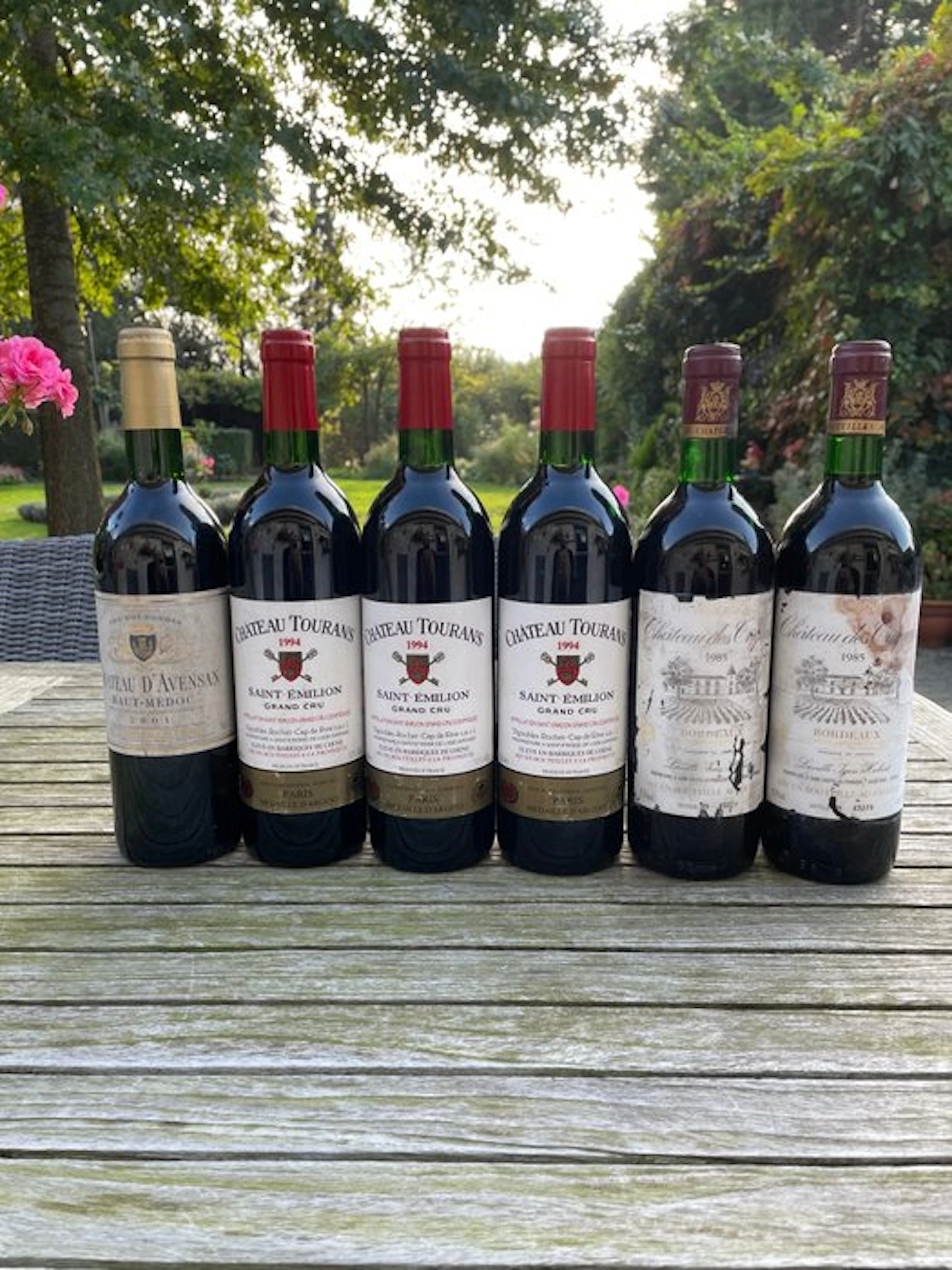 1994 x 3 Châteaux Tourans 1985 x 2 Château de Tuquets...
