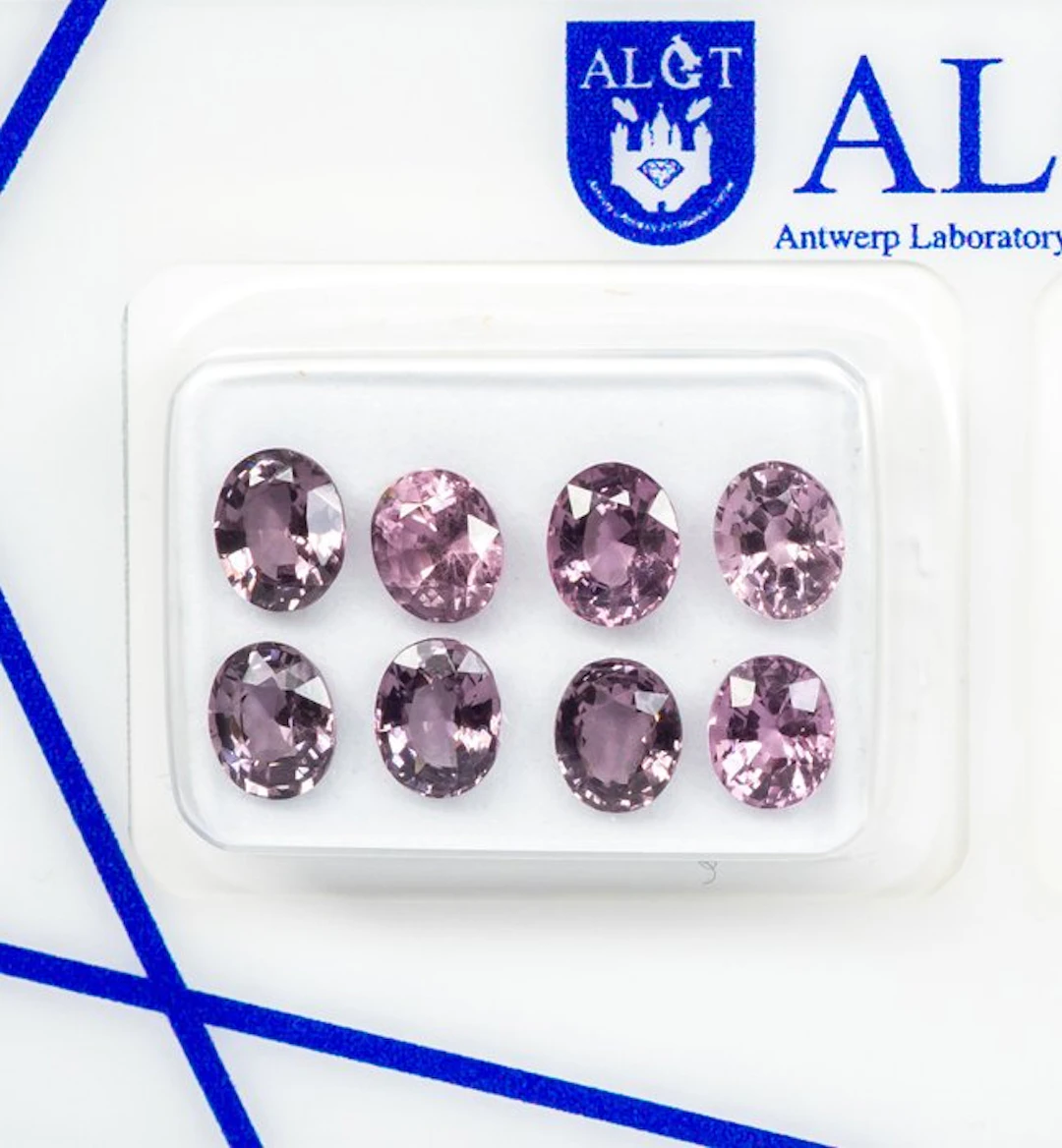 No reserve price - 8 pcs Spinel - 3.60 ct - Antwerp...