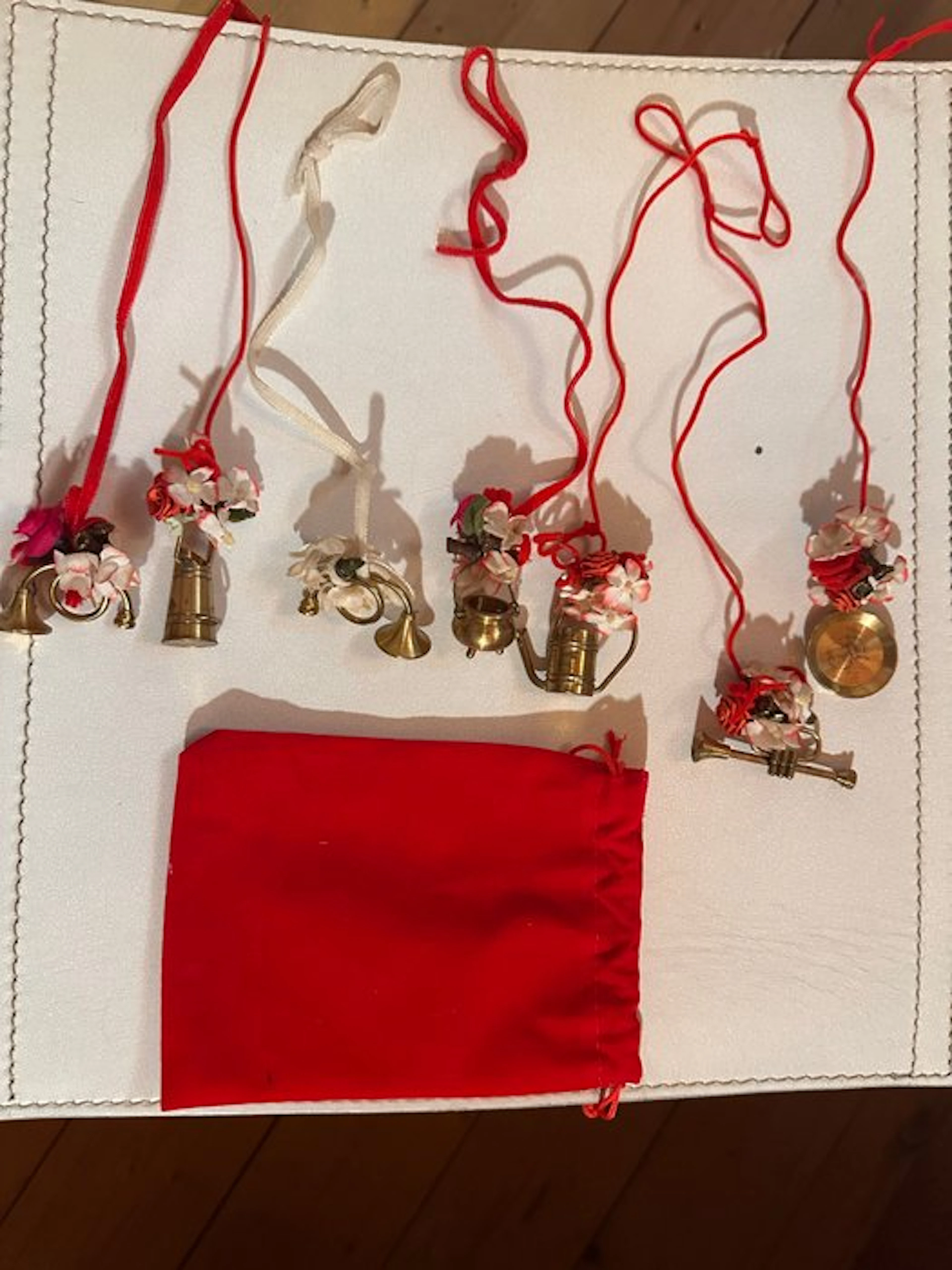 Christmas decoration (7) - Brass, Textile