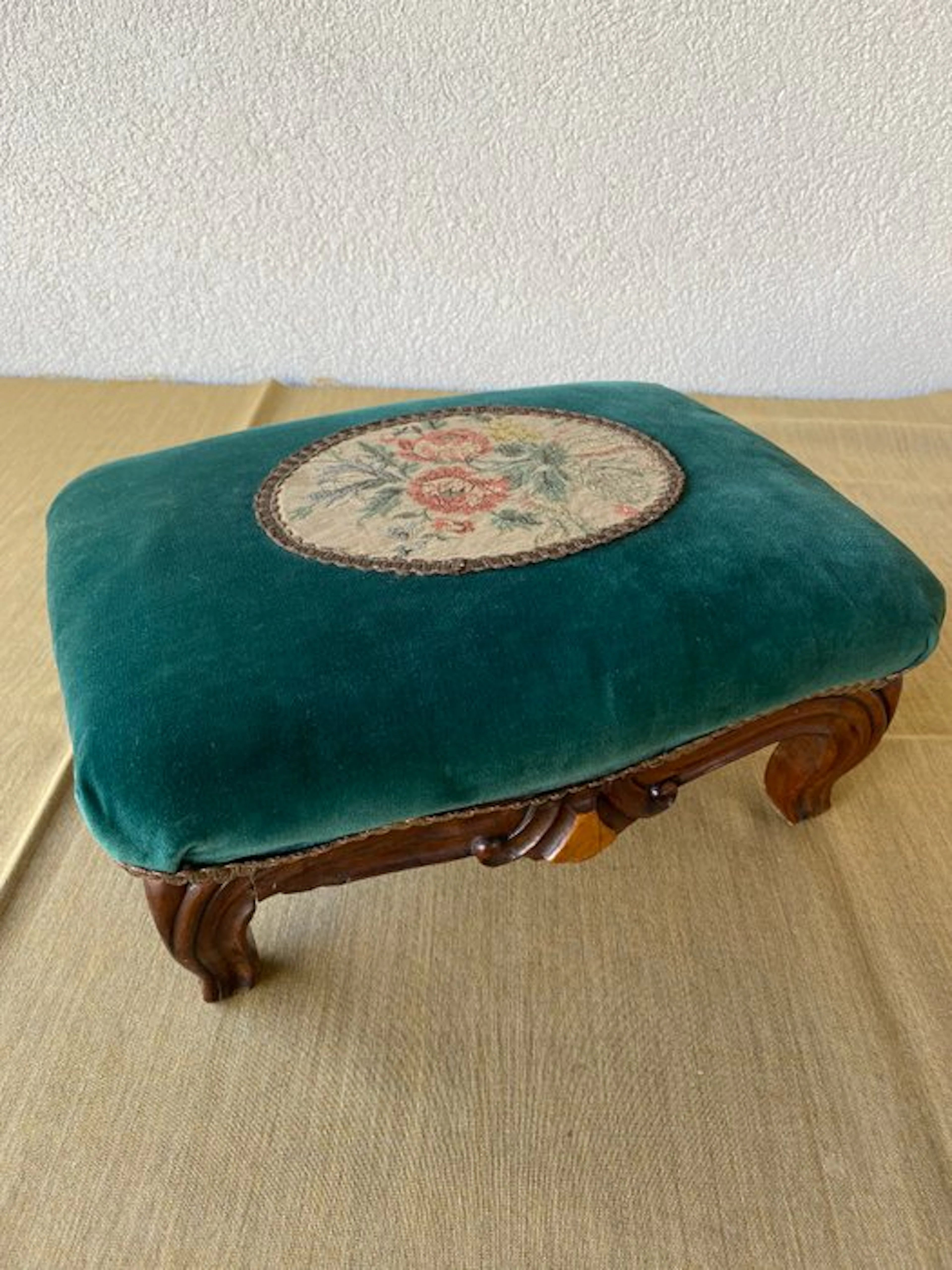 Coffee table - Wood, other material - small stool
