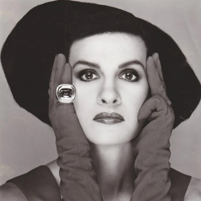 Richard Avedon (1923–2004) - Paloma Picasso Mon parfum 1984 Vintage