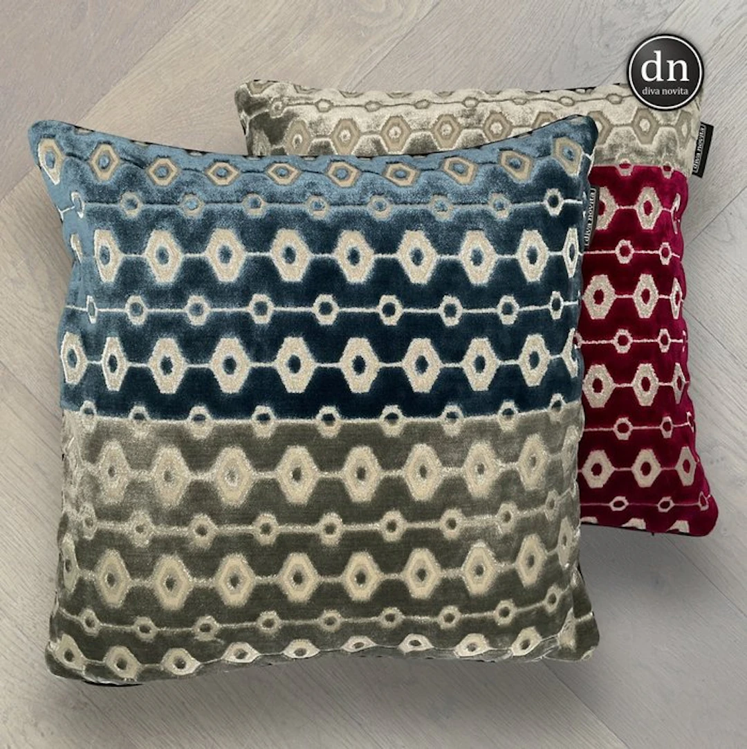 Rubelli - Premium sized Set of 2 - Hexagon stripe Velvet - Cushion