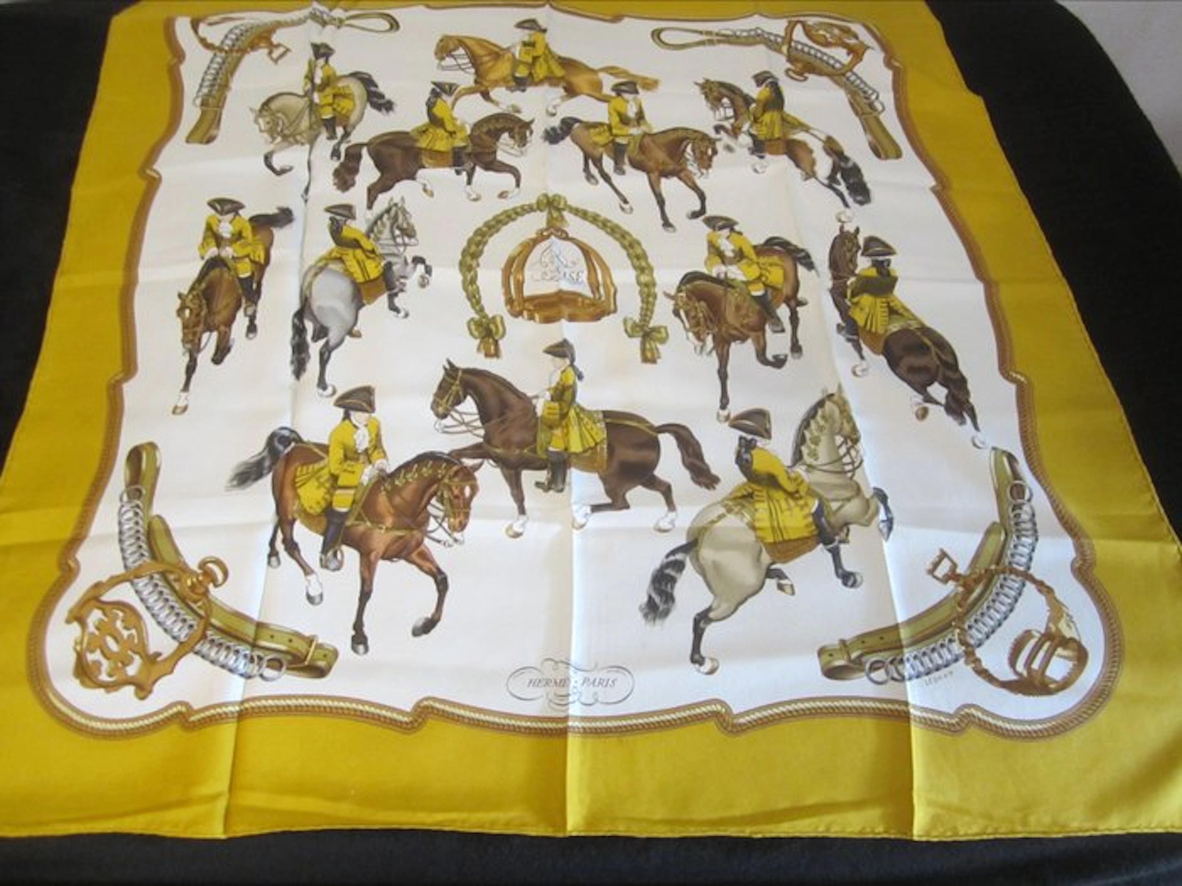 Hermès - Reprise DE LEDOUX DE 1970 UNIQUE EDITION RECHERCHE - Foulard