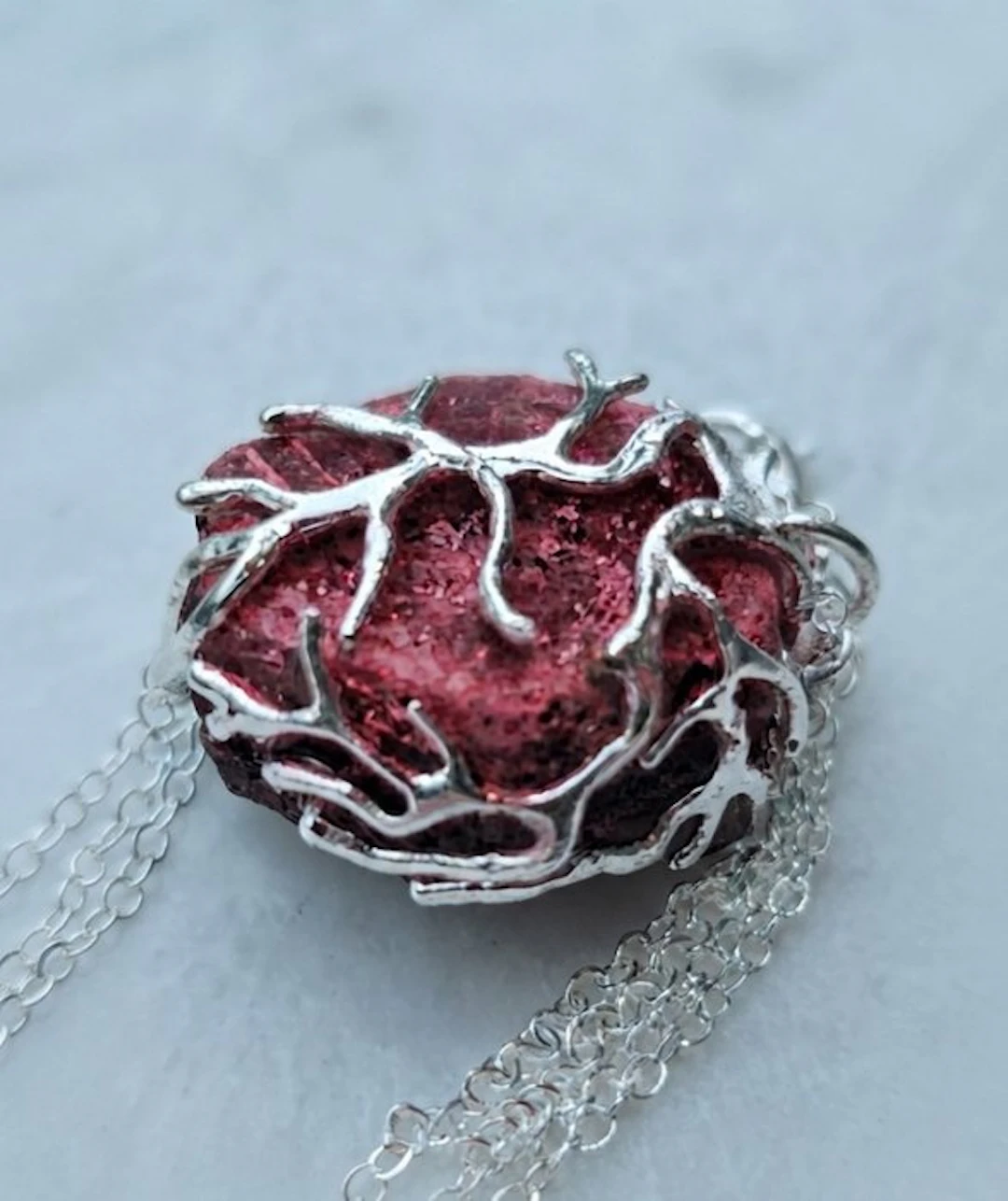Ruby Hexagonal - Height: 2.5 cm - Width: 2.3 cm- 20.5 g - (1)