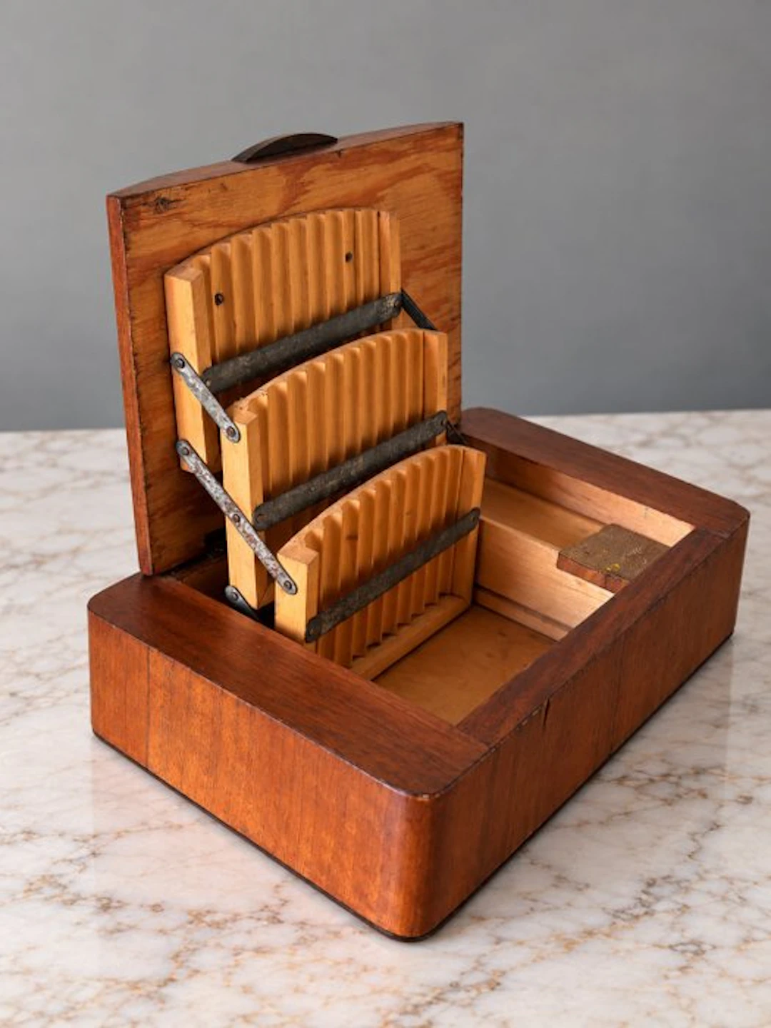 Art Deco Wooden German Cigarette Box – Three-Tier Concertina Mechanism – c