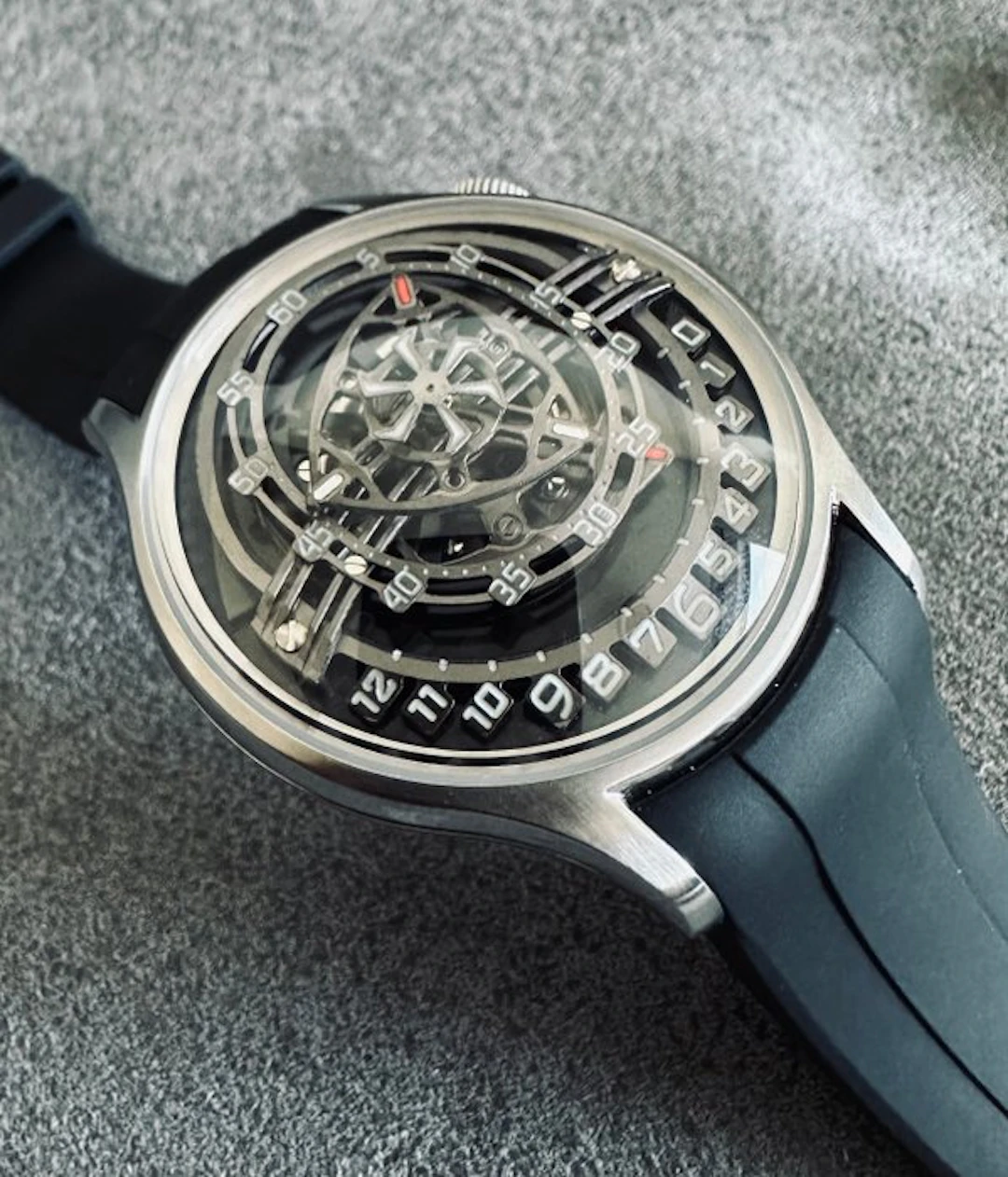 SWISSORA Engineering - ChronoXphere Carbon IIX...