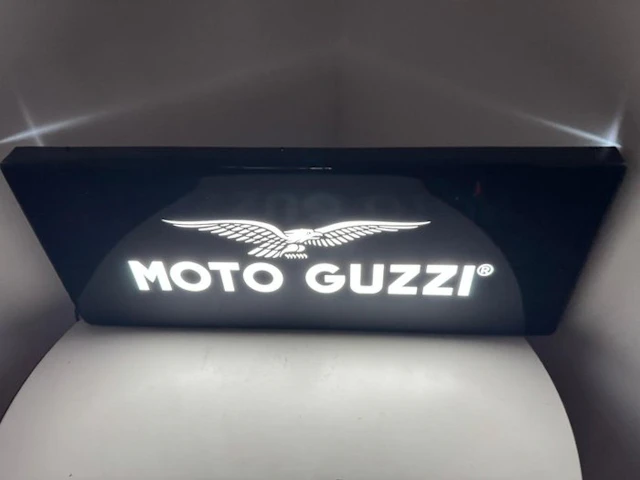 Moto Guzzi - Illuminated sign for Moto Guzzi - Sign - Plastic, Metal