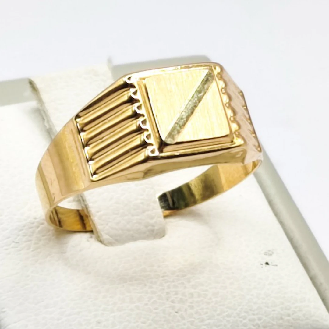 Ring - 18 kt. Yellow gold