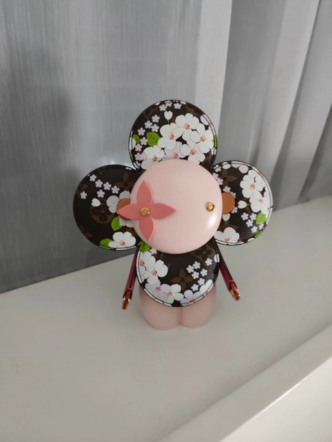 louis vuitton - Figurine - Louis Vuitton Vivienne Monogram Cherry