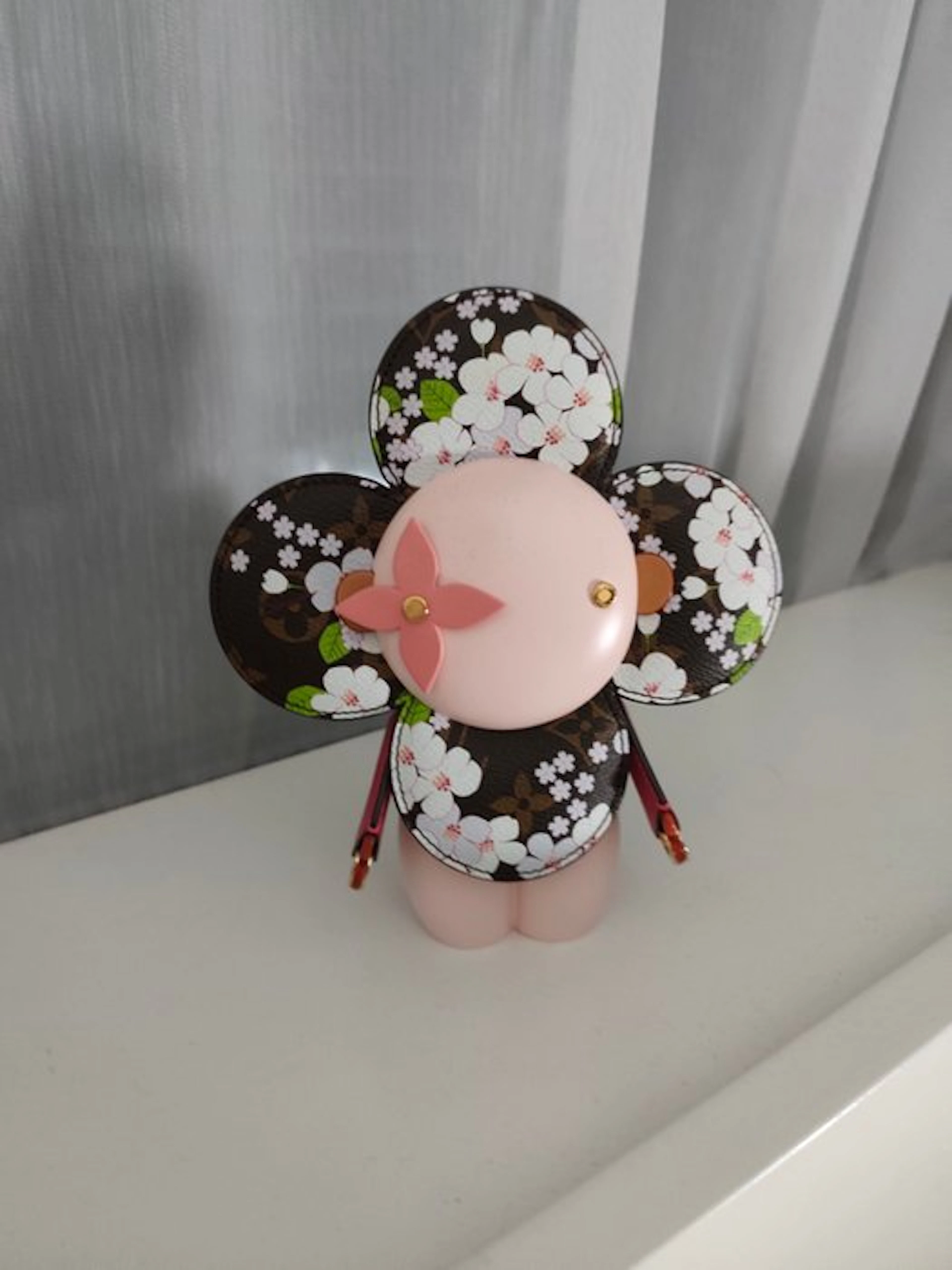louis vuitton - Figurine - Louis Vuitton Vivienne Monogram Cherry
