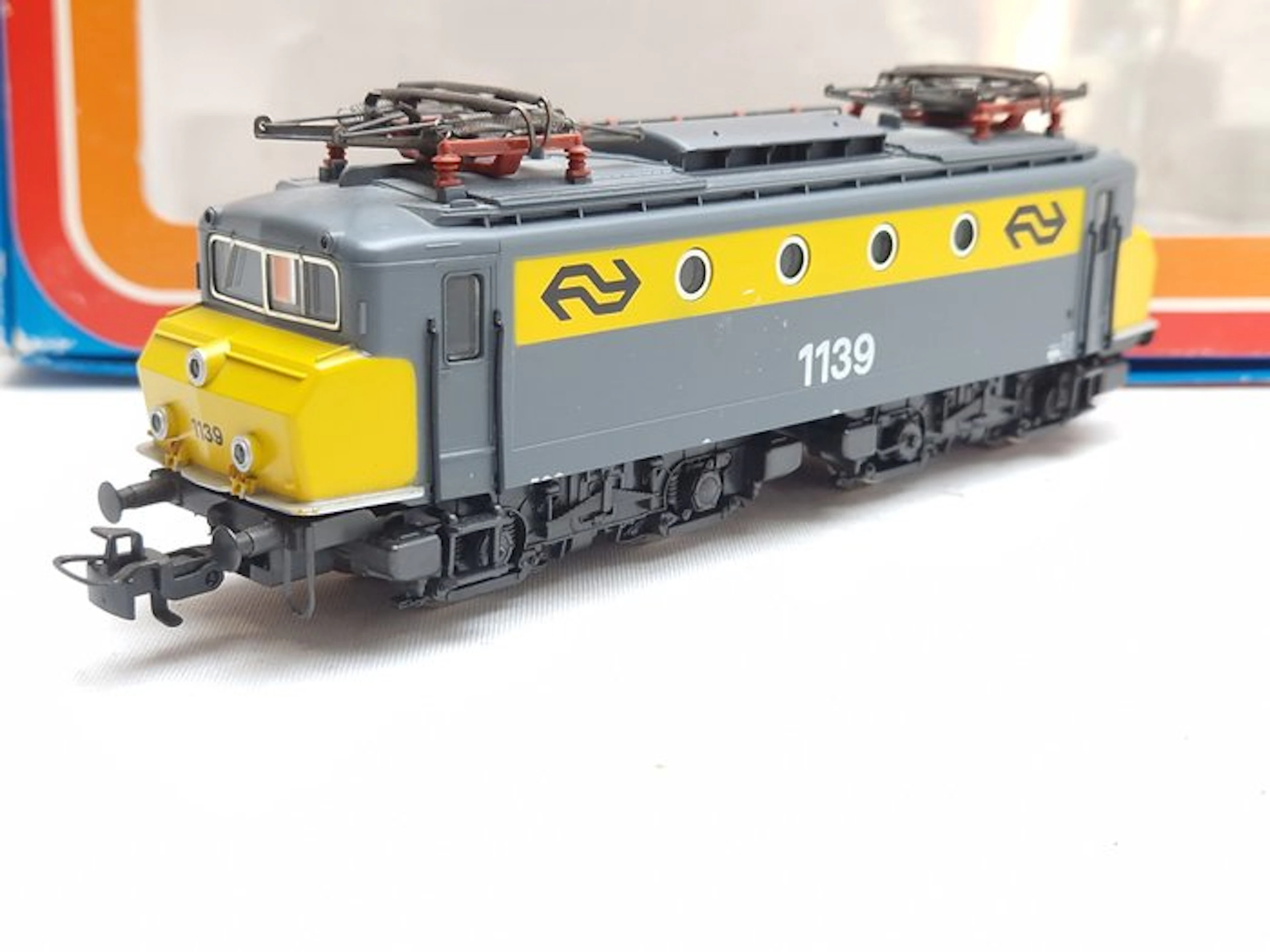 Märklin/Hamo H0 - 8324 - Electric locomotive (1) - Series 1100 with Botsneus