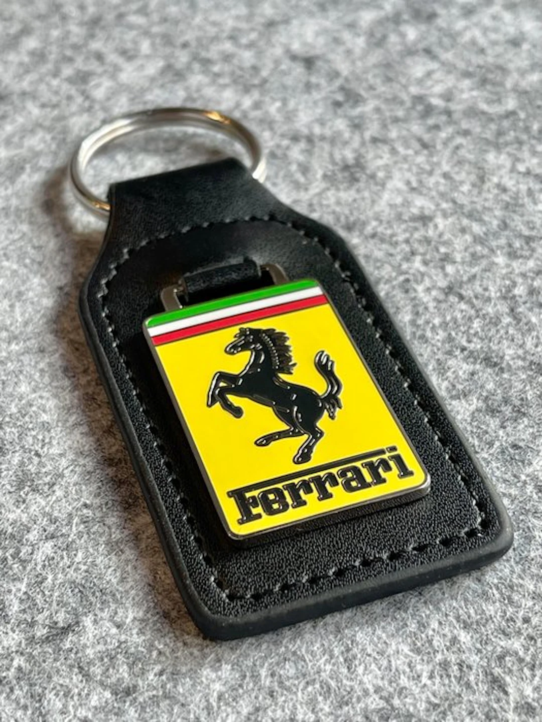 Ferrari Old Timer - Key chain