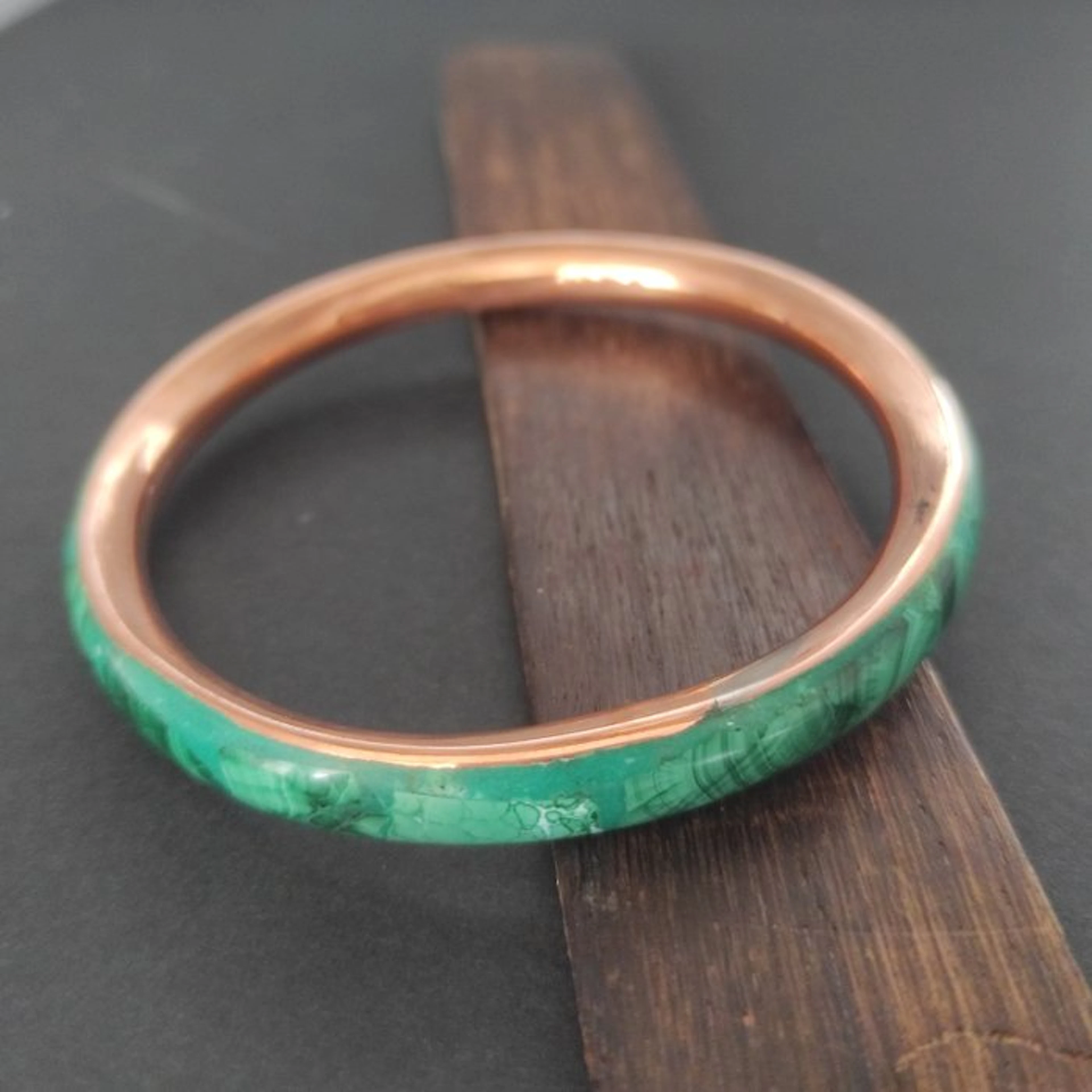 Malachite and copper Rigid bracelet - Height: 21 cm- 29 g - (1)