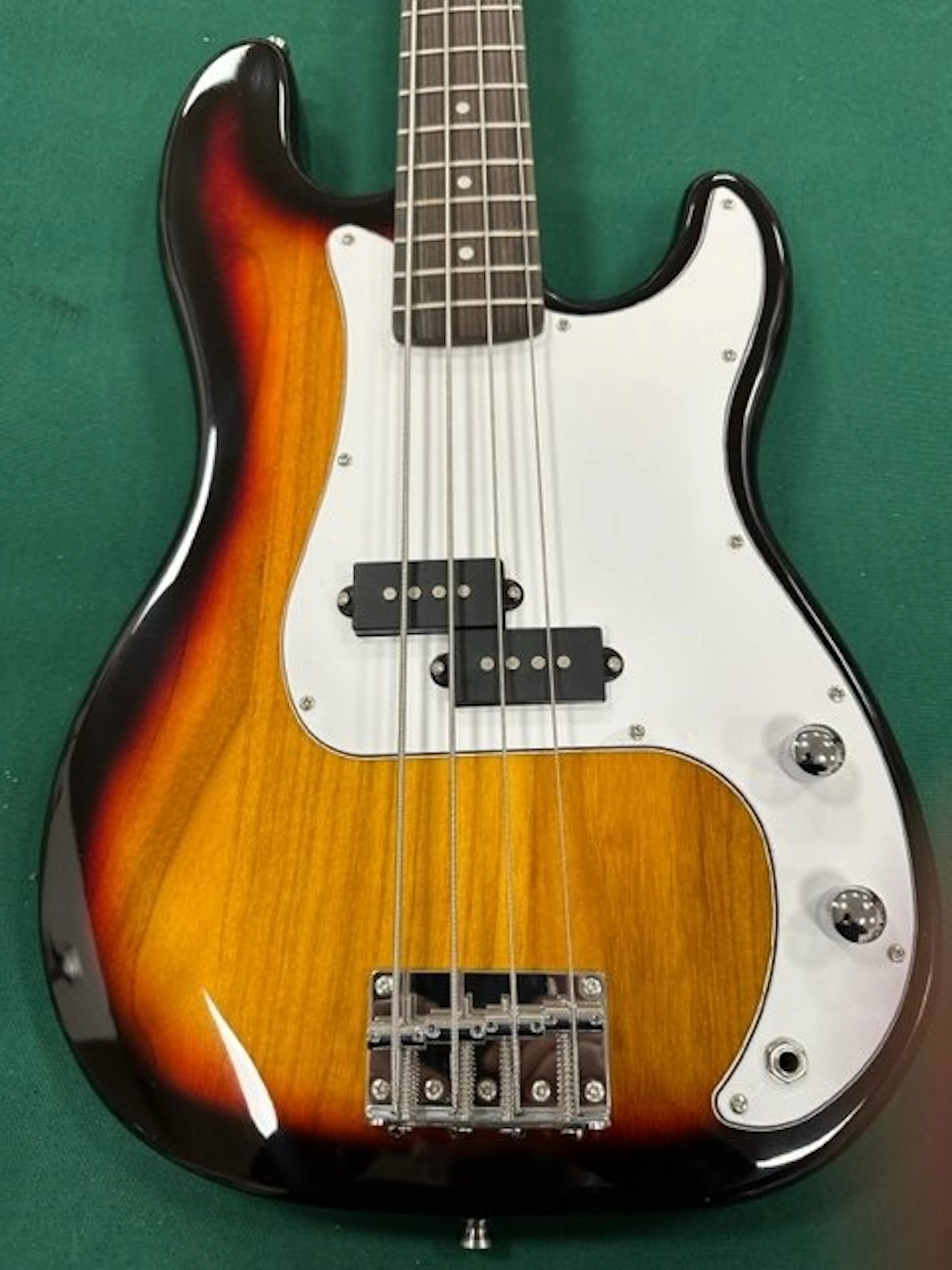 M.J.DOUGLAS - PB-Q02-4s sb - - 4-string electric bass guitar