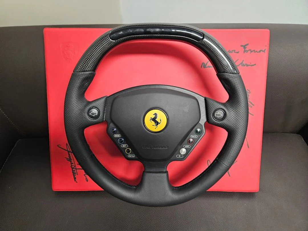 Enzo steering wheel - Ferrari - Enzo - 2003