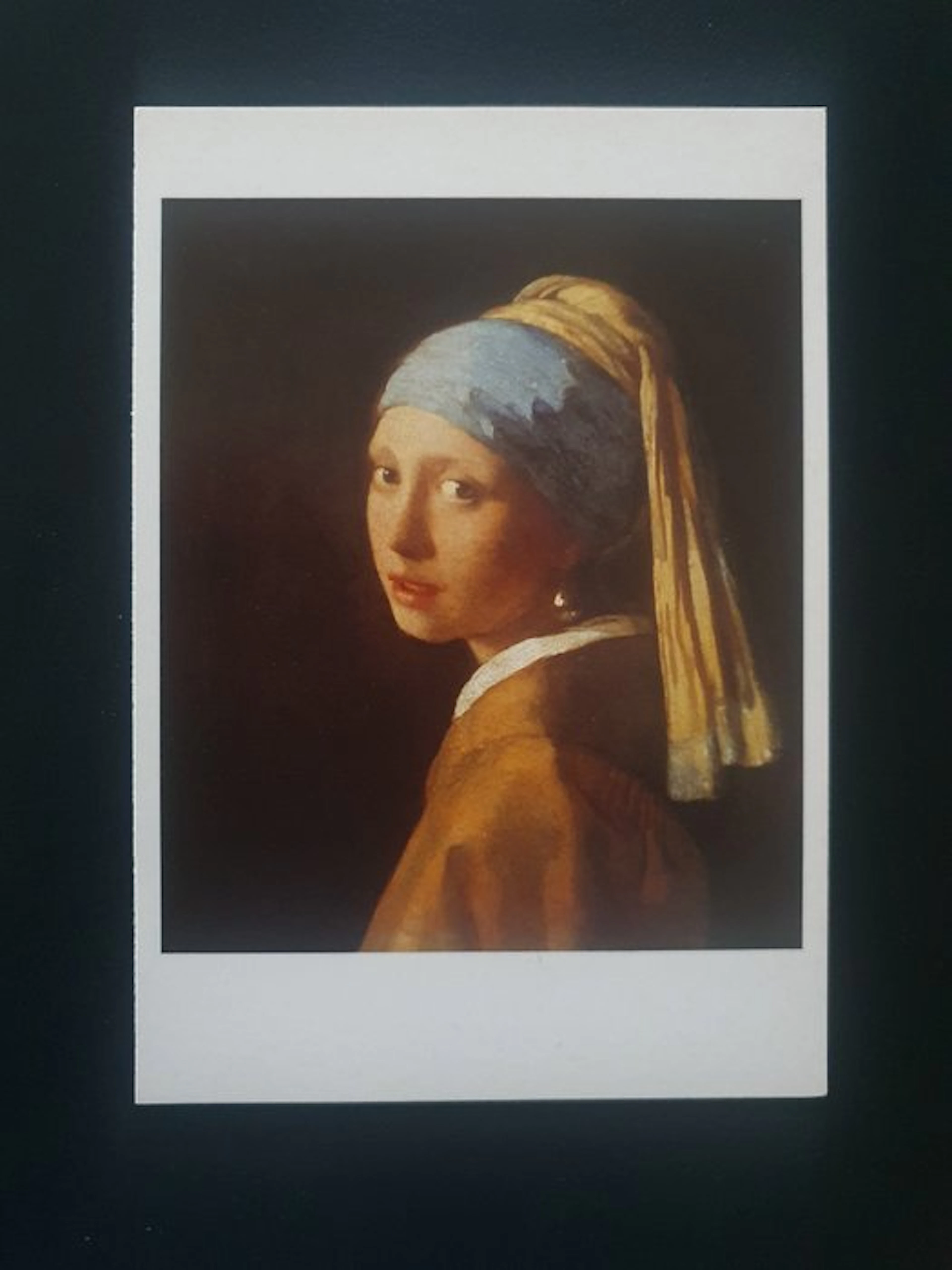 International - Art unused