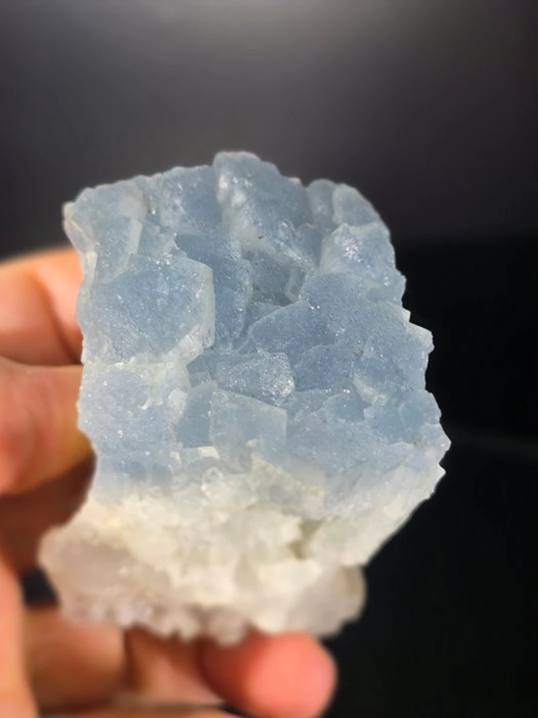 Celestine Crystals - Height: 7 cm - Width: 4 cm- 405 g