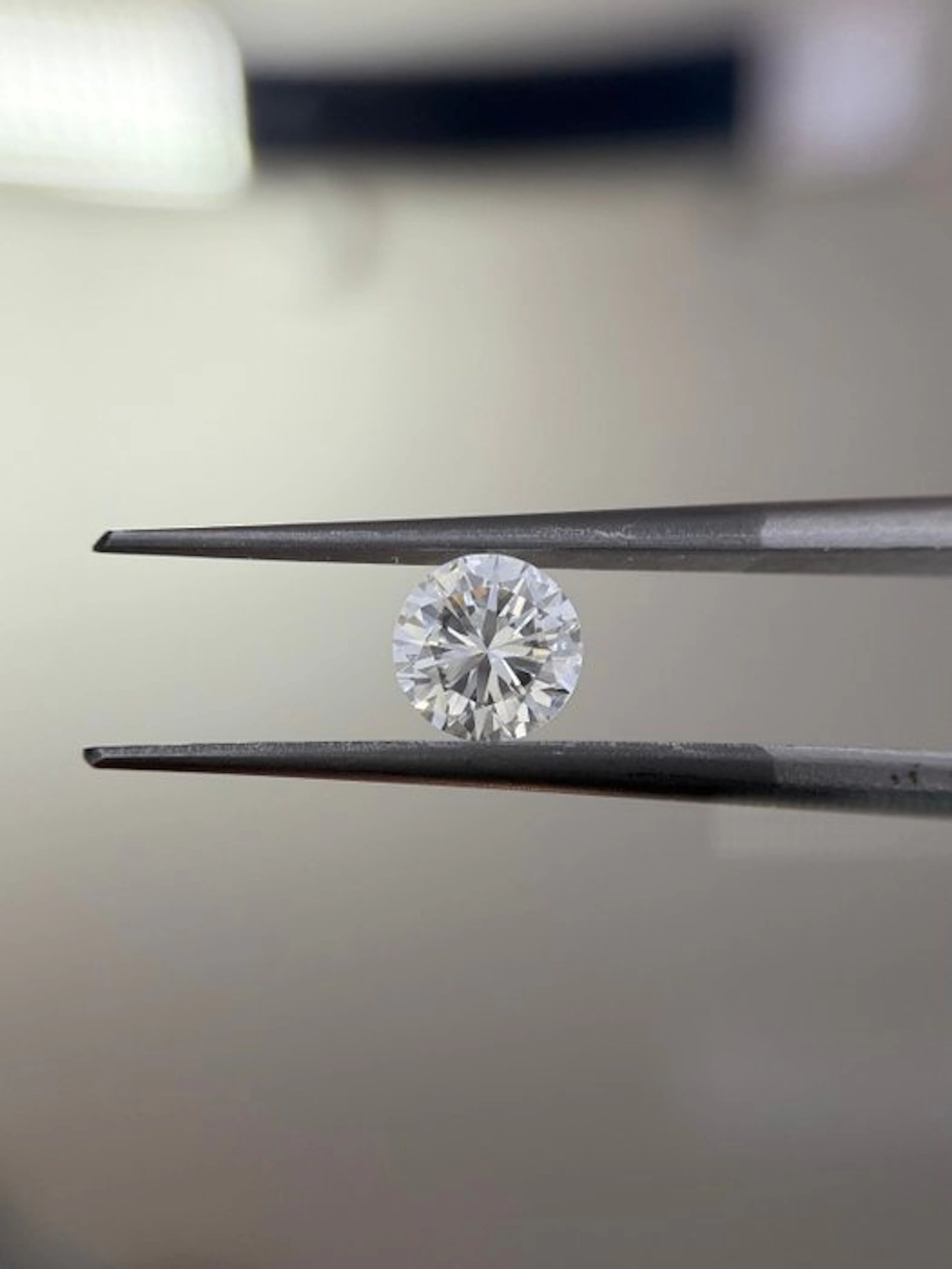 1 pcs Diamond (Natural) - 0.55 ct - Round - F - VVS2 - HRD Antwerp