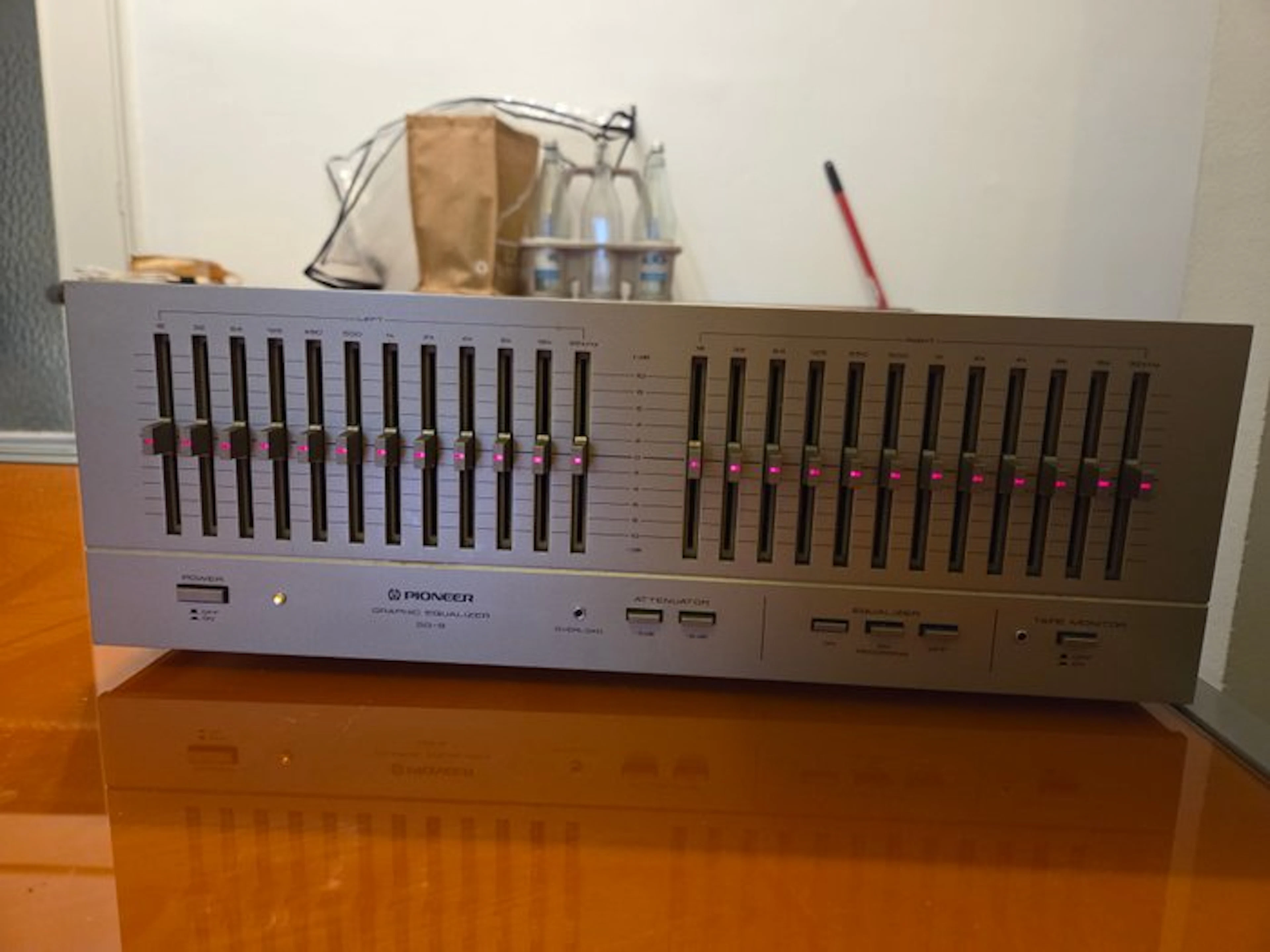 Pioneer - SG-9 Stereo graphic equalizer