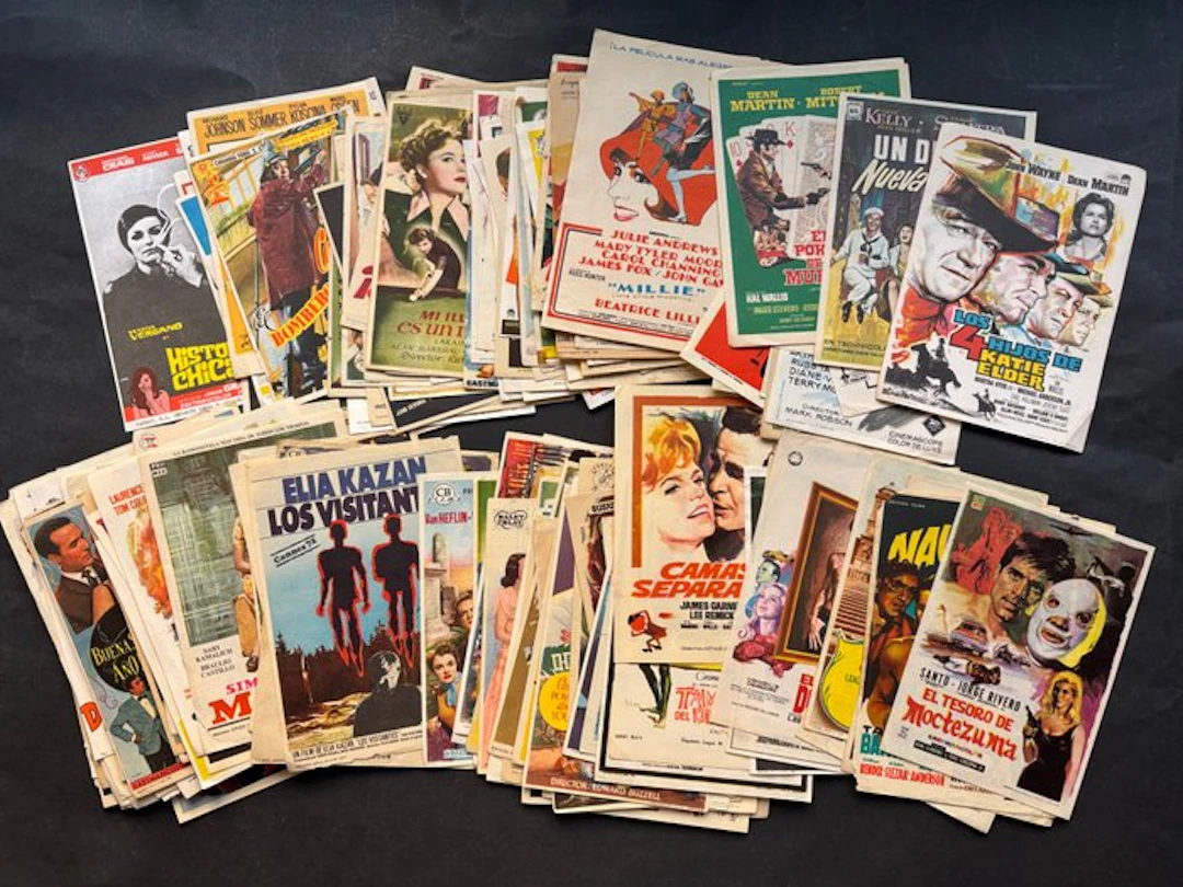 Anonymous - Lot of 200 Spanish Cinema Programs - 1940s
