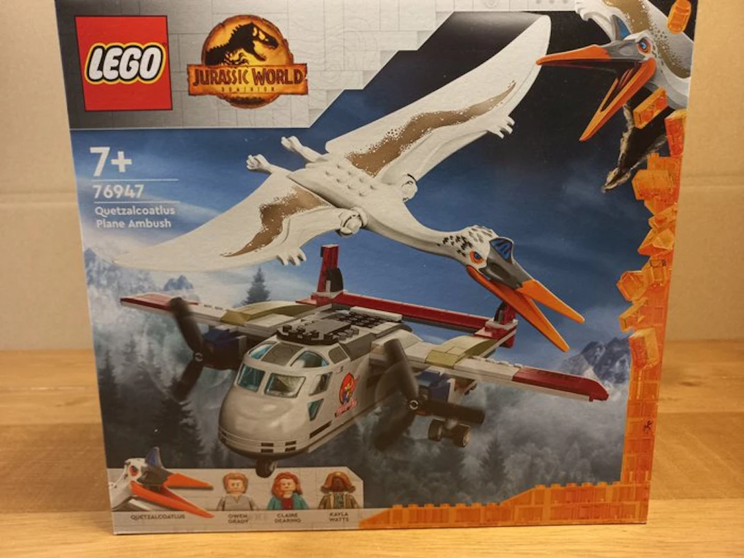 LEGO Set - 76947 - Jurassic World - 76947 Quetzalcoatlus Plane Ambush