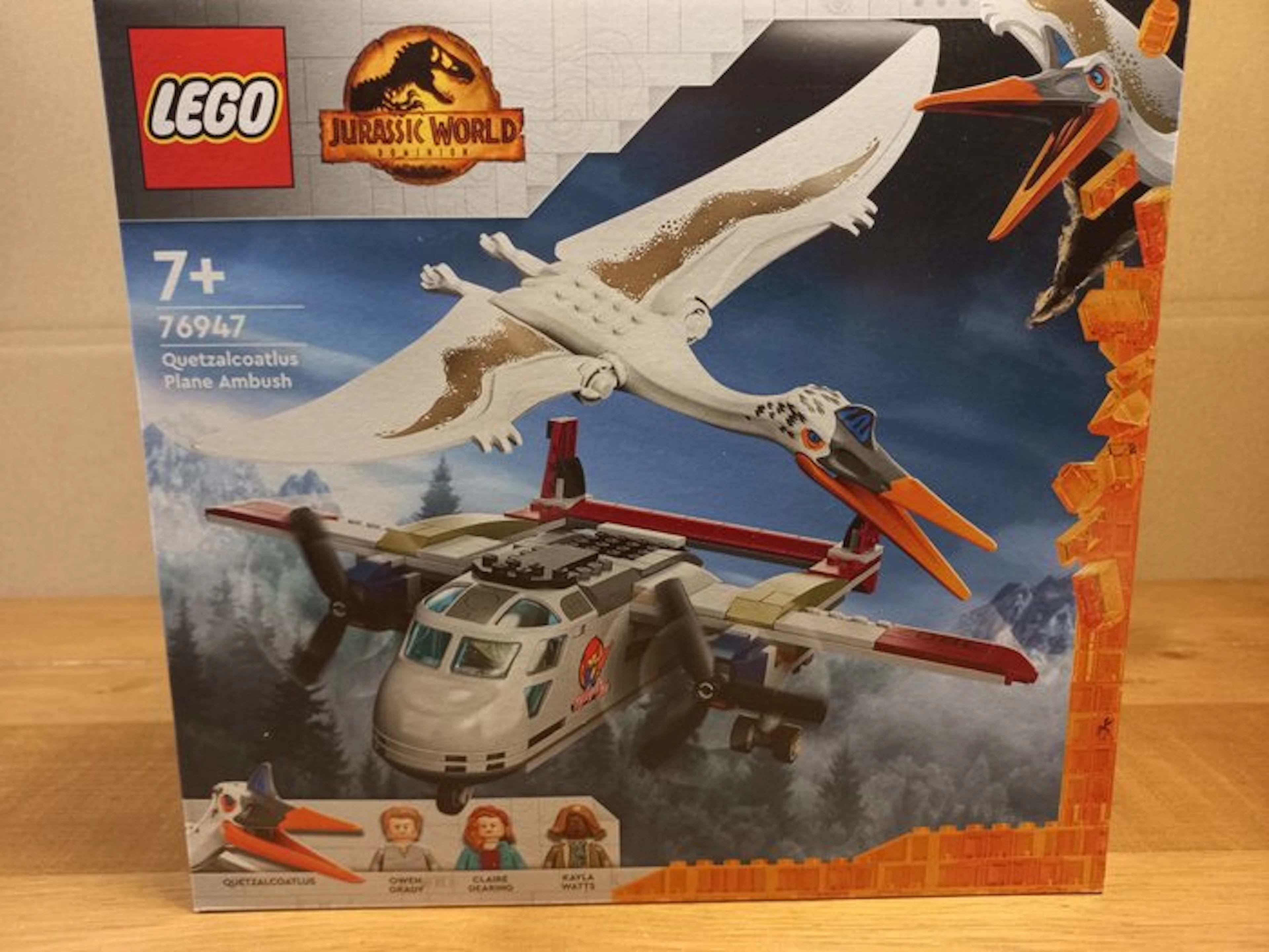 LEGO Set - 76947 - Jurassic World - 76947 Quetzalcoatlus Plane Ambush