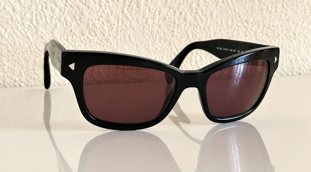 Prada - SPR 29R Vintage Women's Sunglasses Made in Italy 51-18-140 - Sunglasses