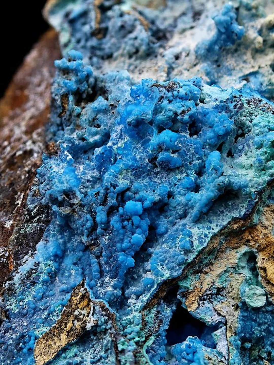Rare blue allophane