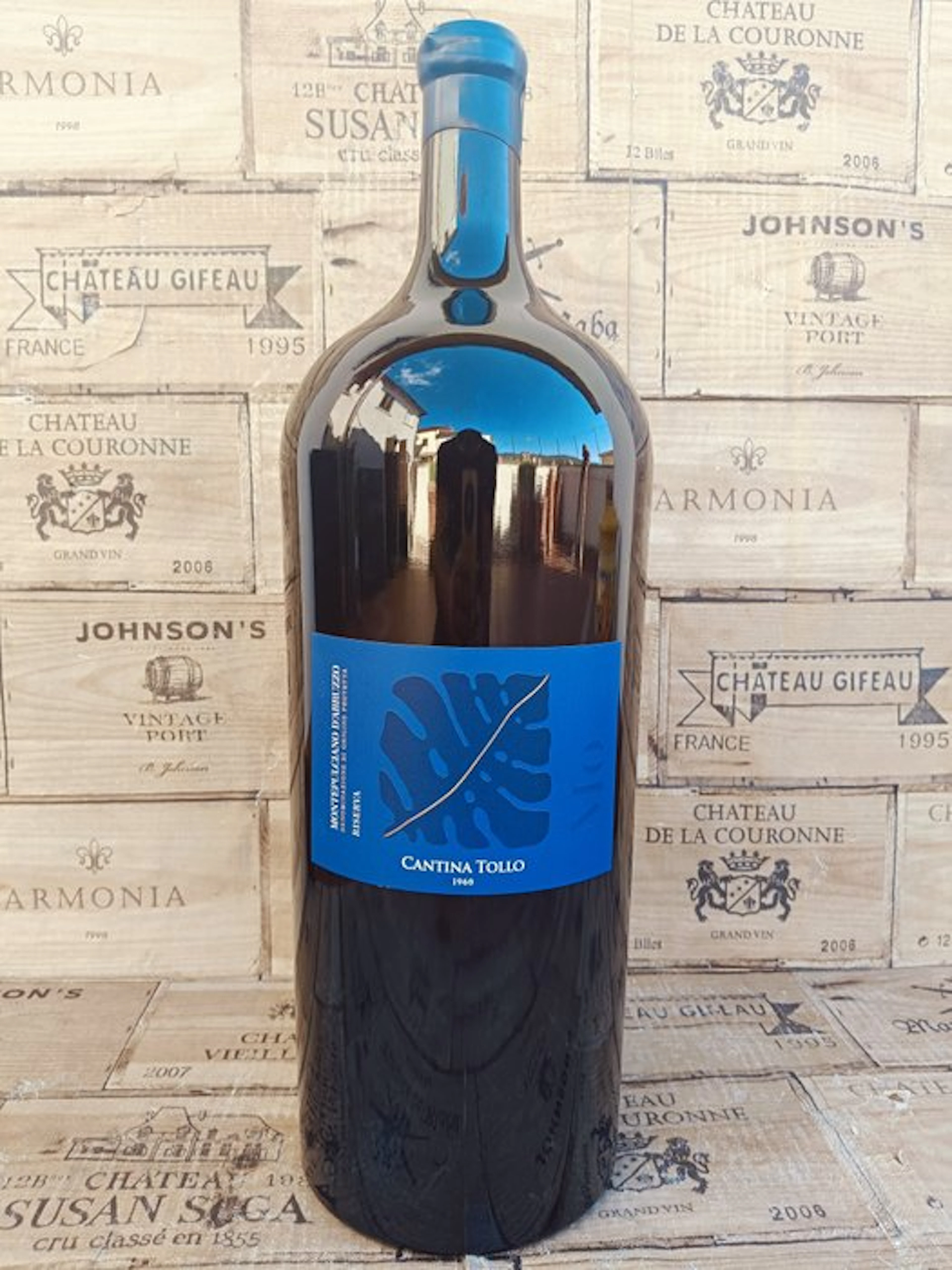 2020 Cantina Tollo 'Mo' Montepulciano d'Abruzzo Riserva...