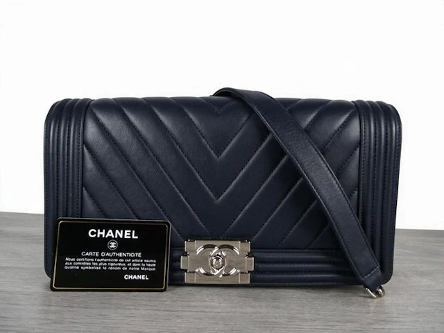 Chanel - Boy Chevron New Medium Flap - Bag