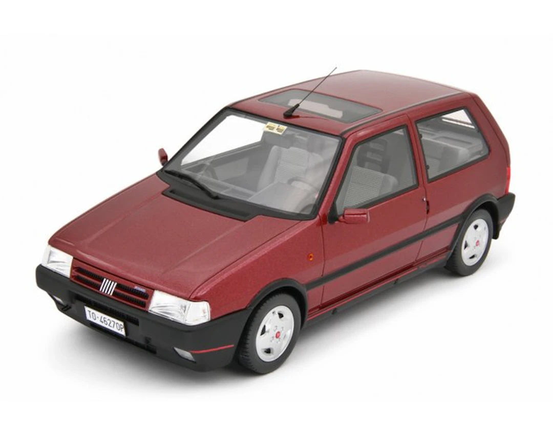 Laudoracing 1:18 - Model sedan - Fiat Uno Turbo 1.4 i.e