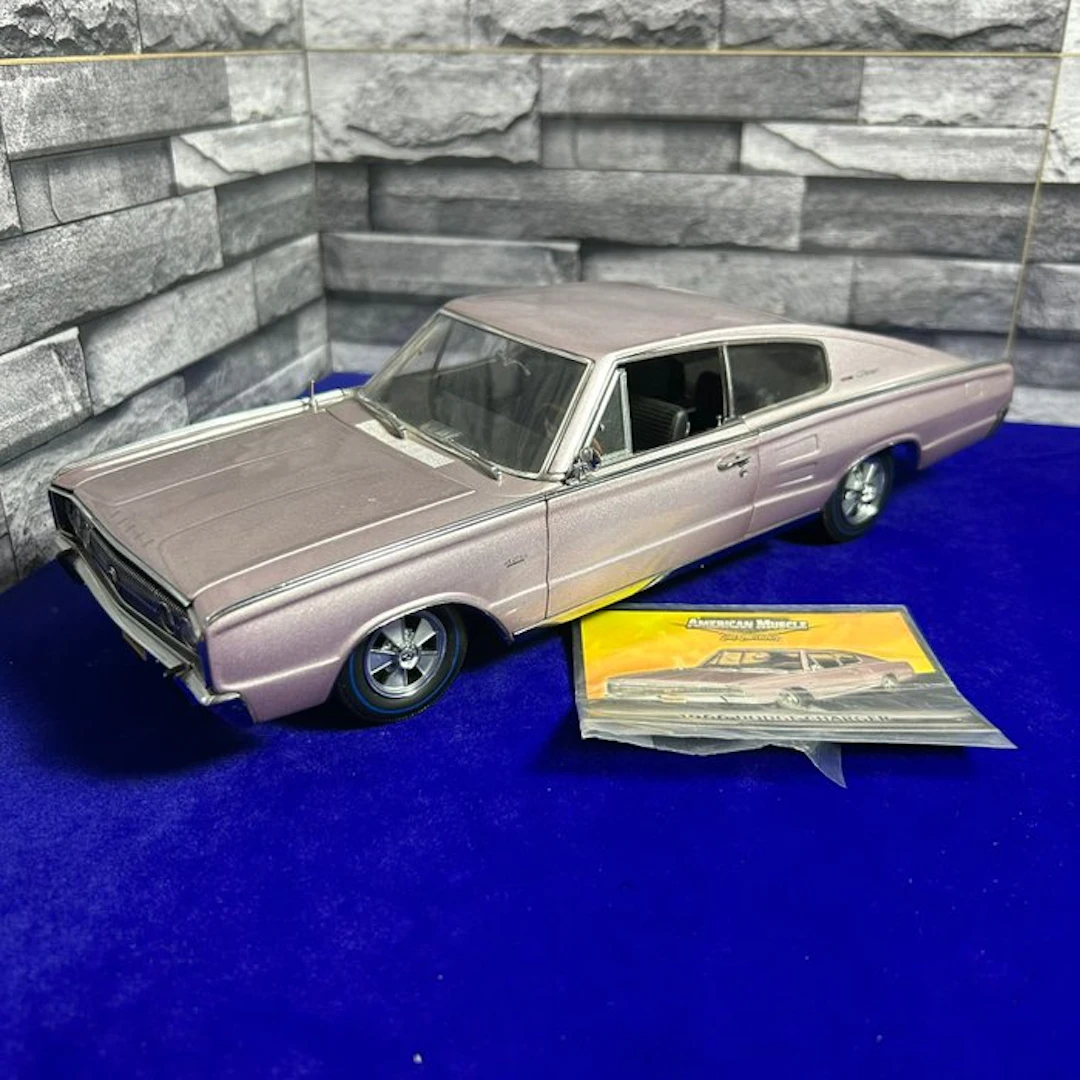 American Muscle 1:18 - Model car - 1966 Dodge Charger...