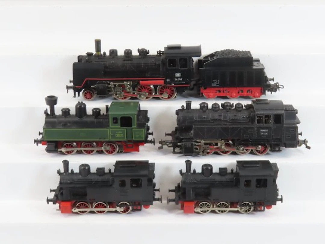 Märklin H0 - 3003/3029/3031/3087 - Steam locomotive (5) - BR 24