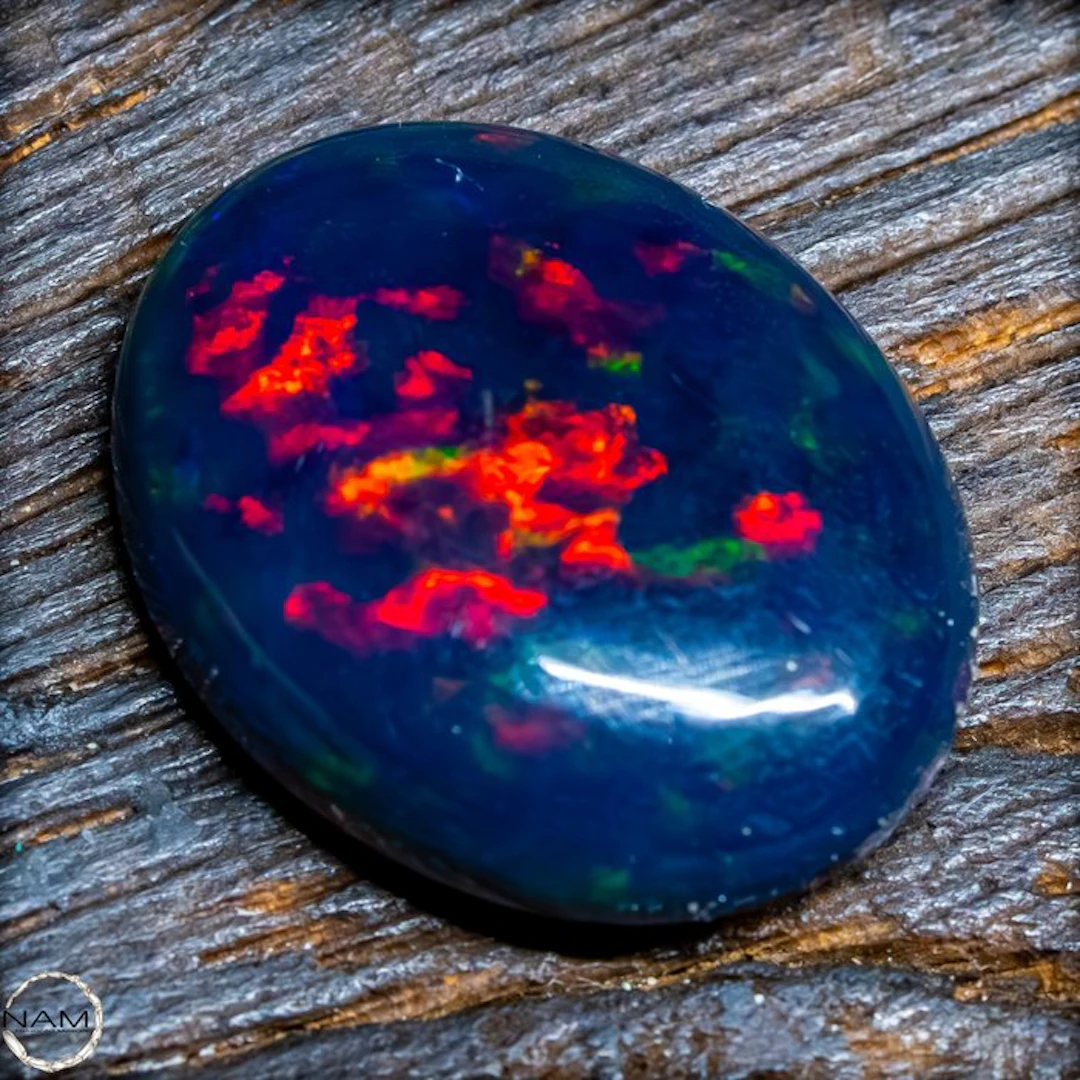 Natural Black Opal – The Fire of the Rainbow 5 ct- 1 g